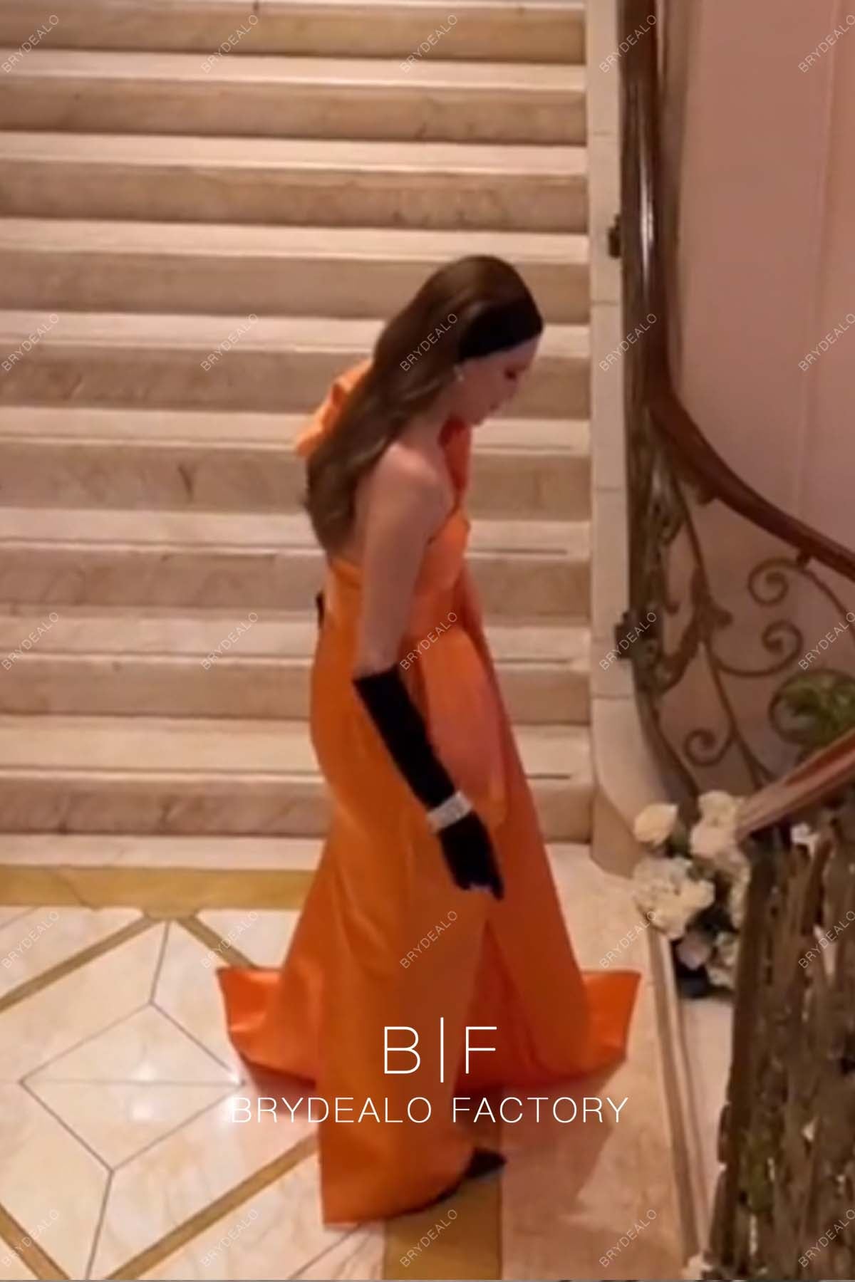 Allison Williams 50's Big Bow Tangerine Satin dress 2023 Met Gala