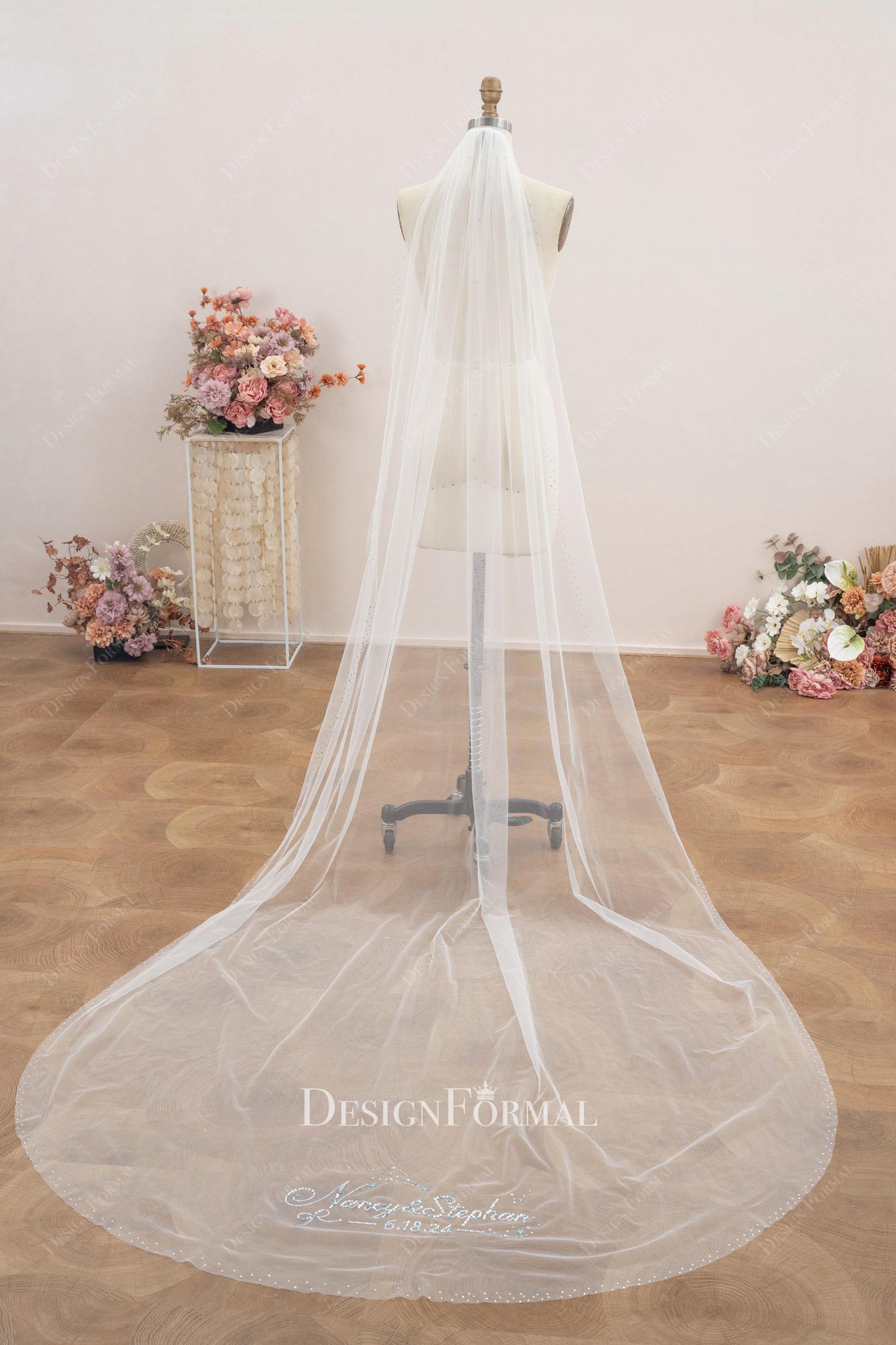 customized name bridal veil