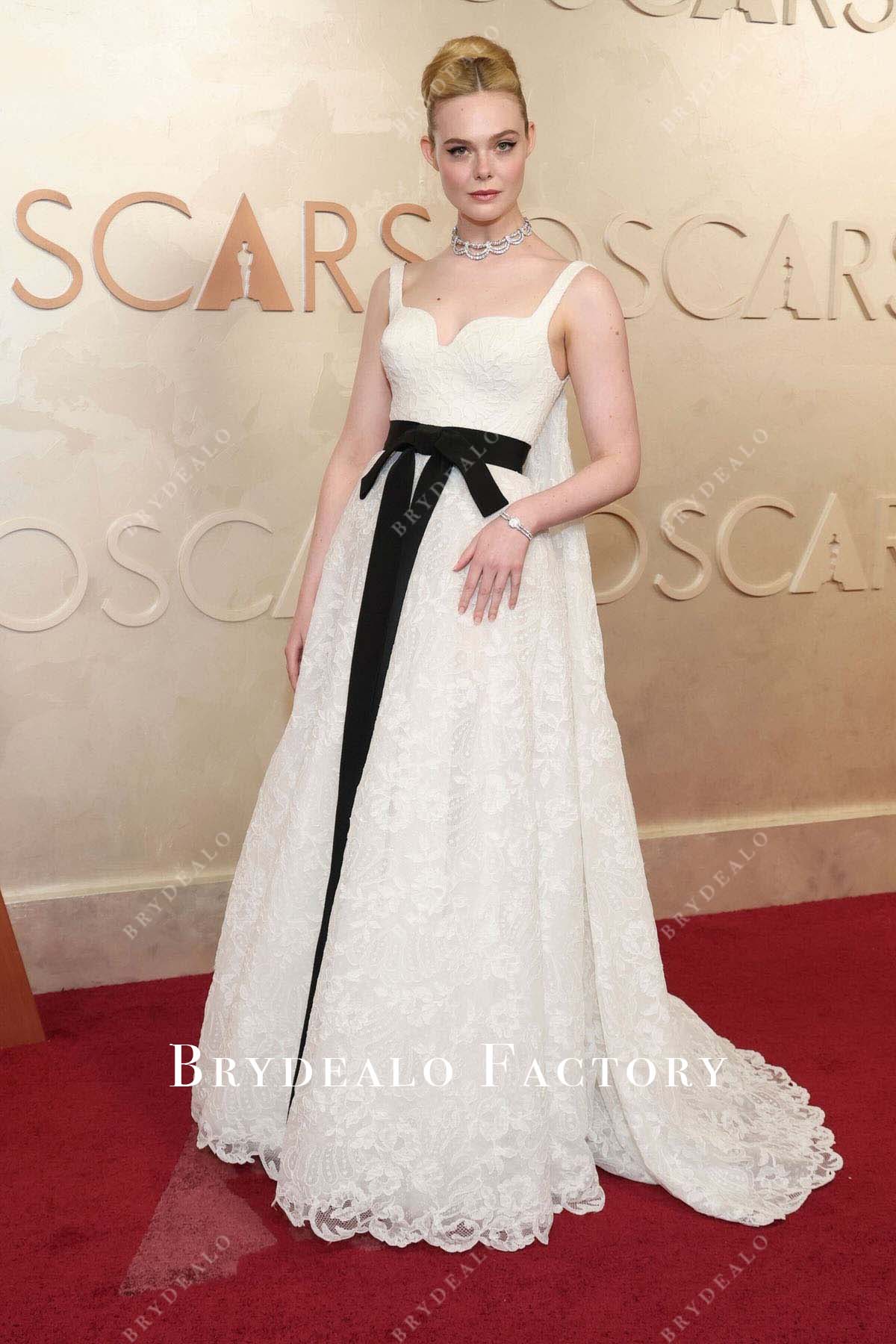 Elle Fanning sweetheart neck 2025 Oscars red carpet