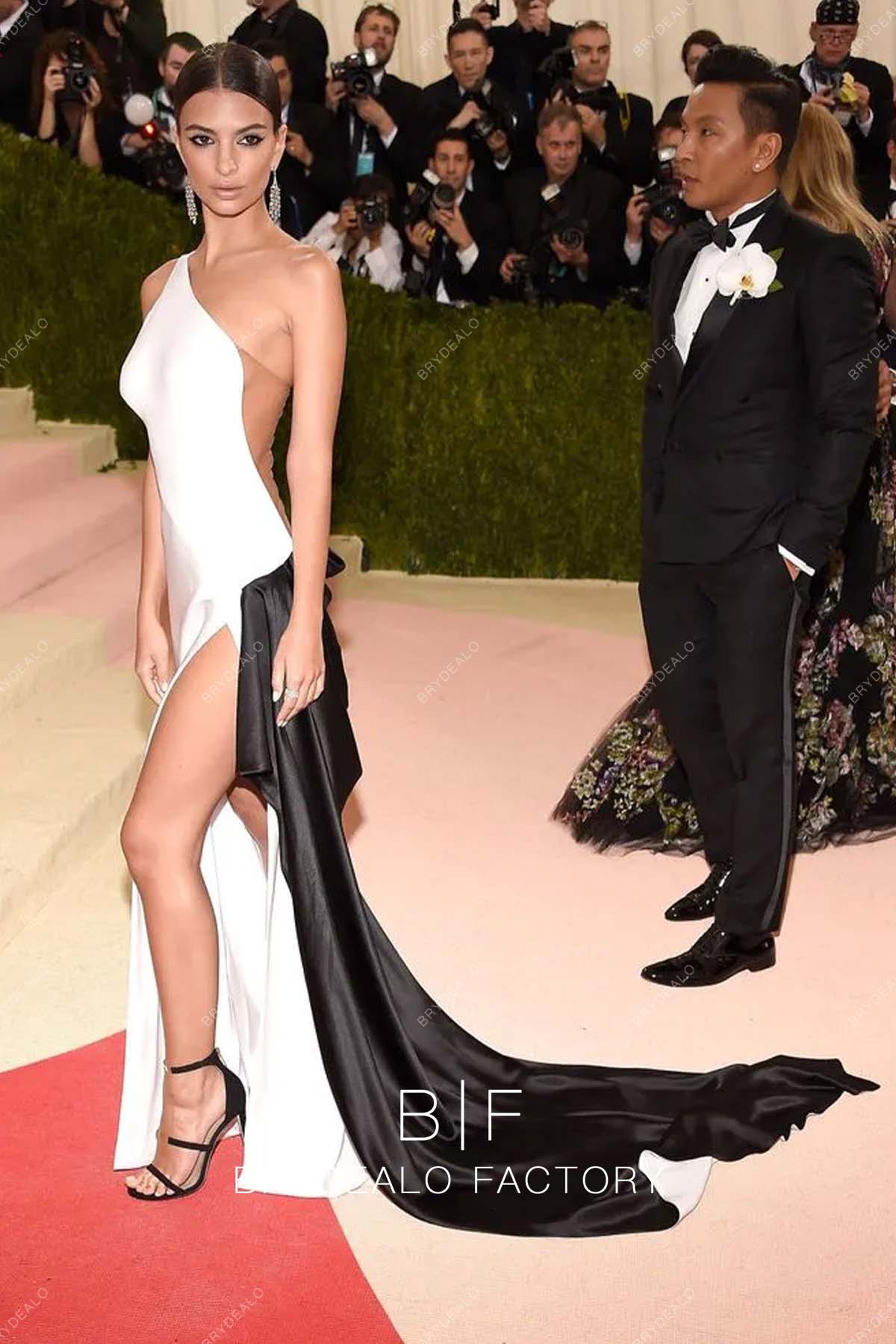Emily Ratajkowski Met Gala 2023 White Black Celebrity Dress