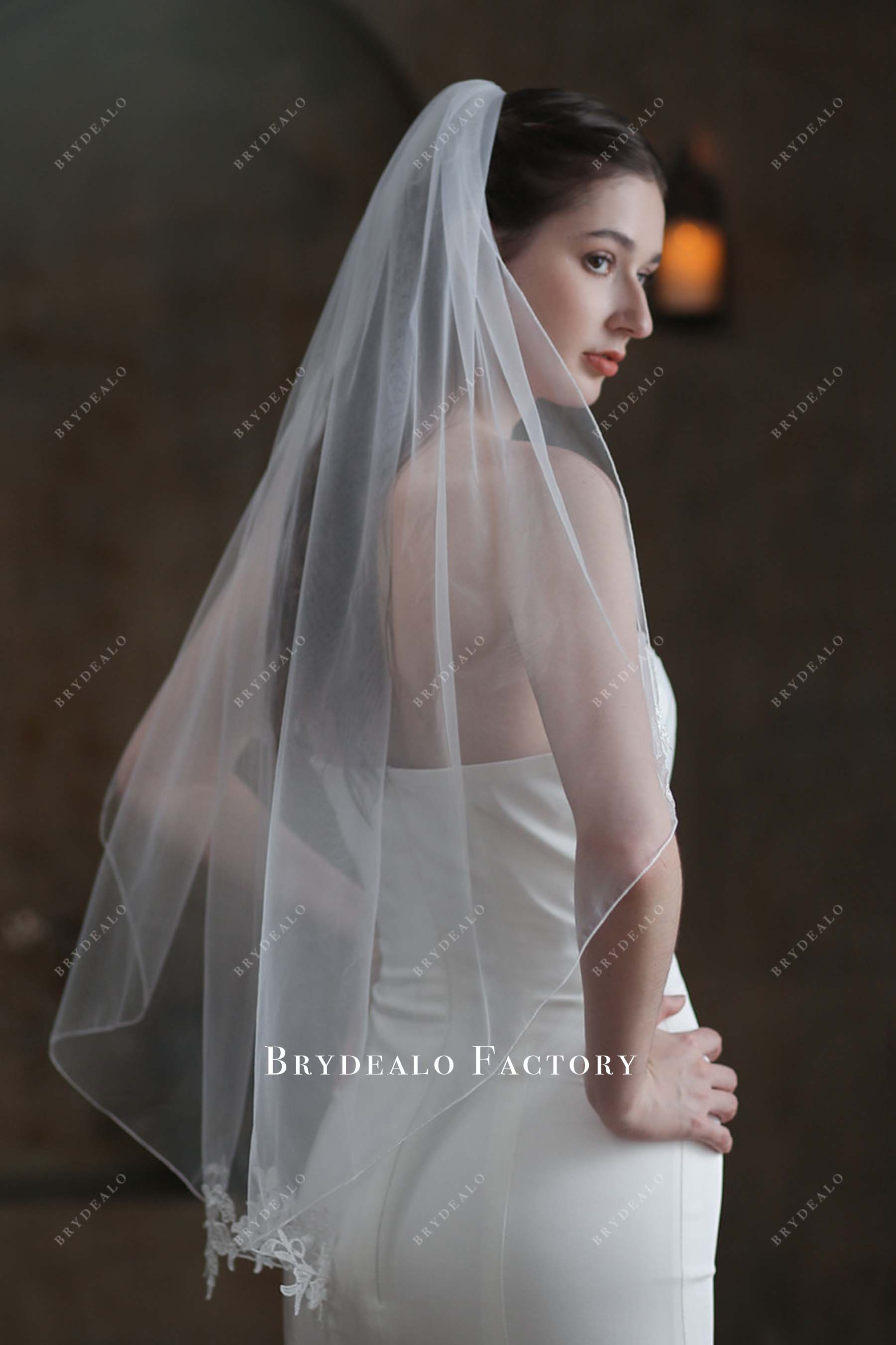 fingertip length bridal veil