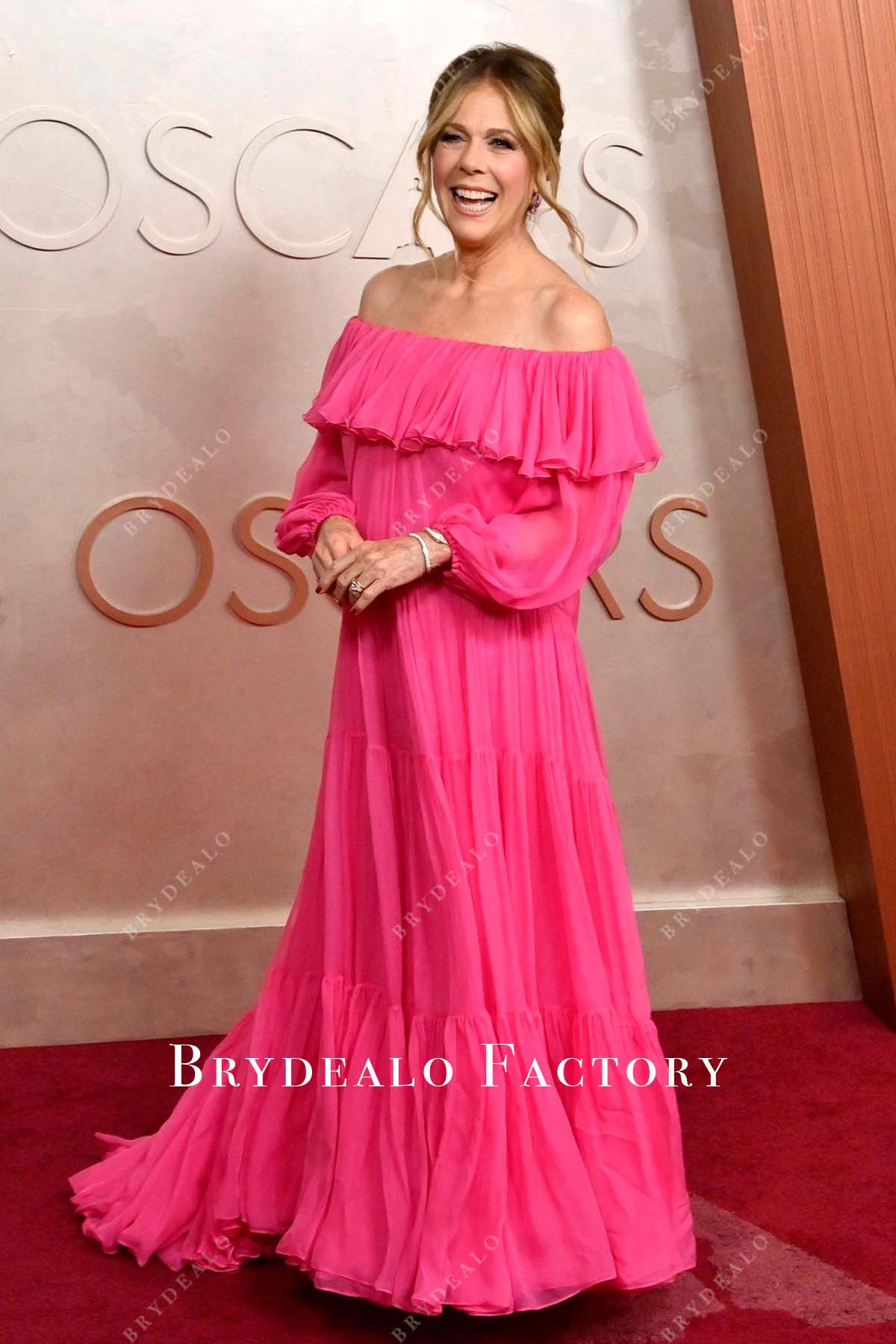Rita Wilson off shoulder 2025 Oscars red carpet dress