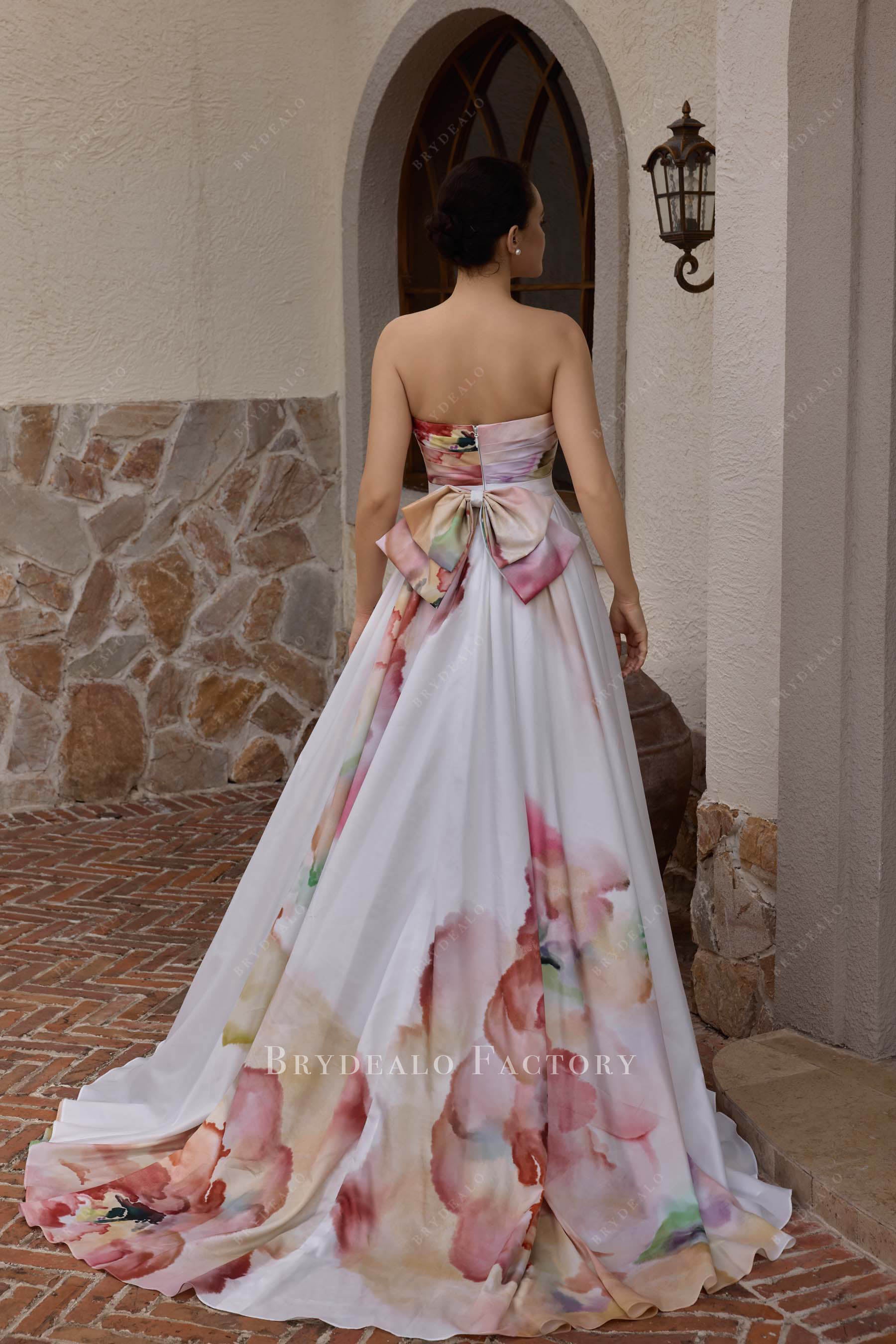 a line court train wedding dress