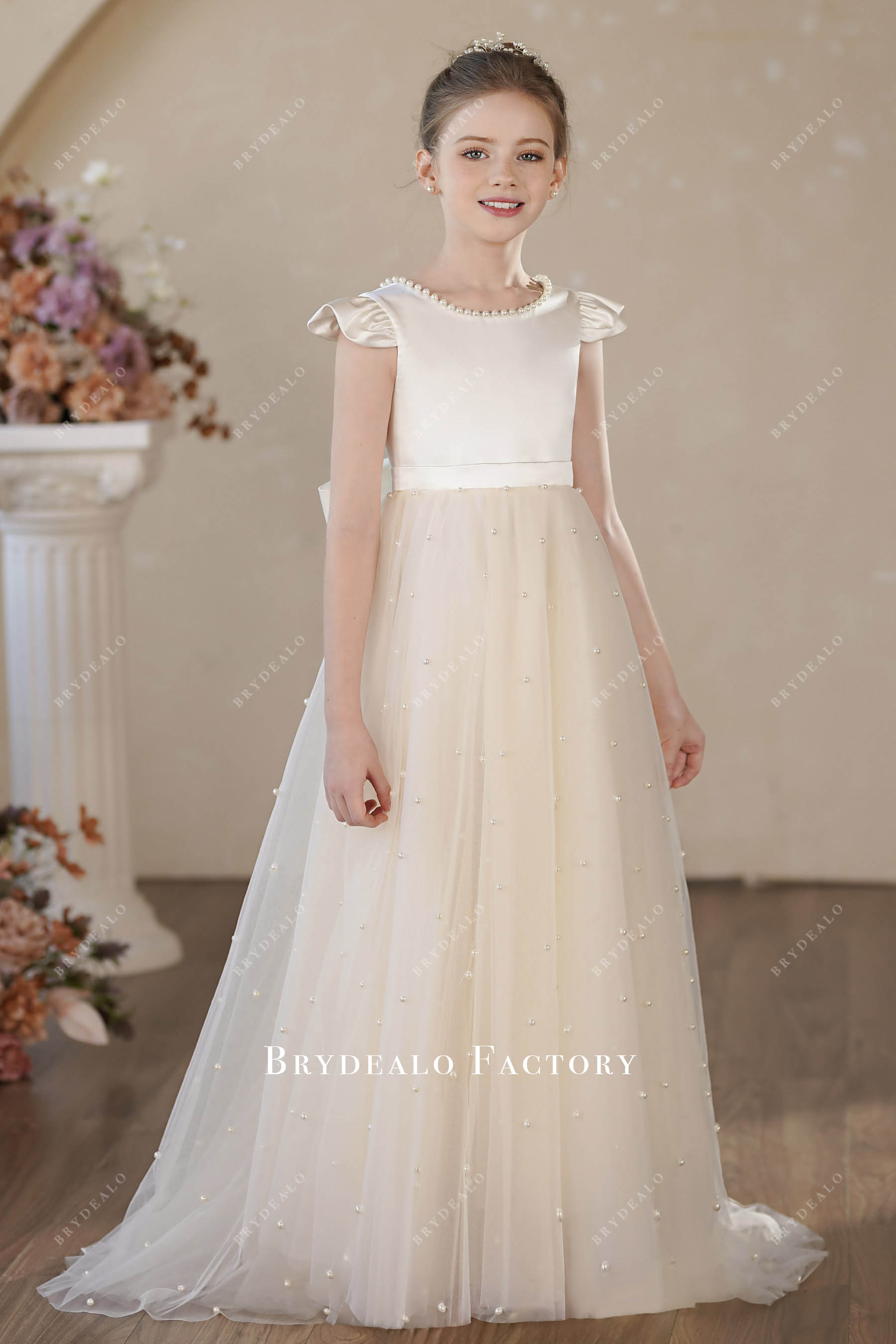 Adorable Big Bow V Back Pearl Satin Ivory Tulle Flower Girl Dress