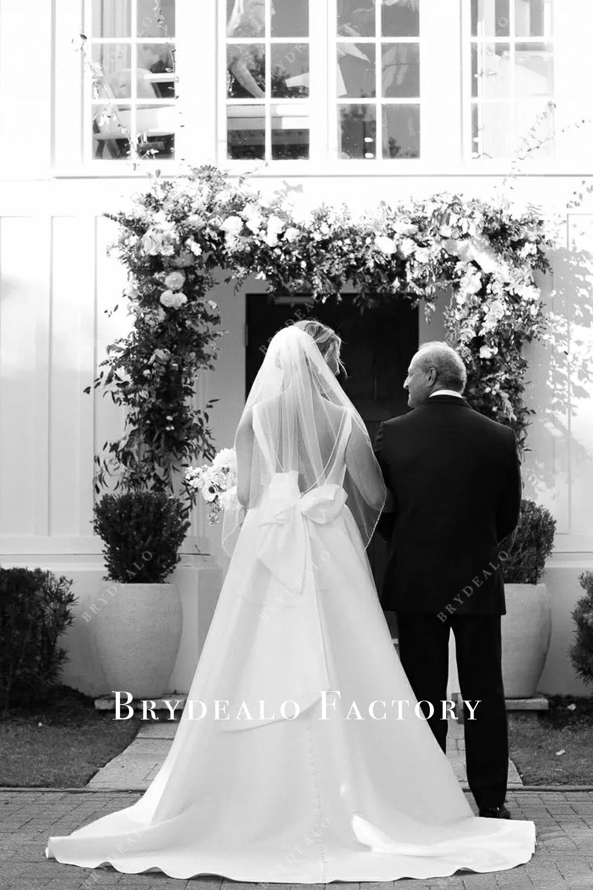 big bowknot wedding dress