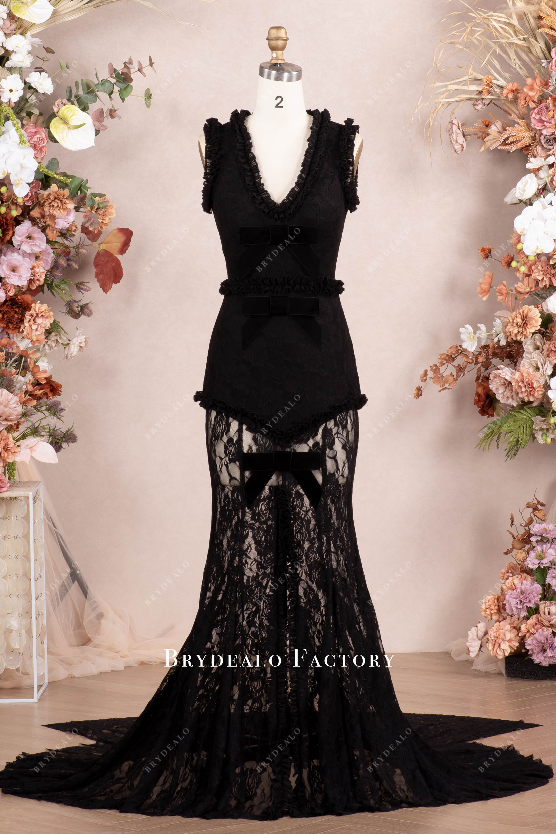 Elegant Black Floral Lace Sleeveless Mermaid Celebrity Formal Dress