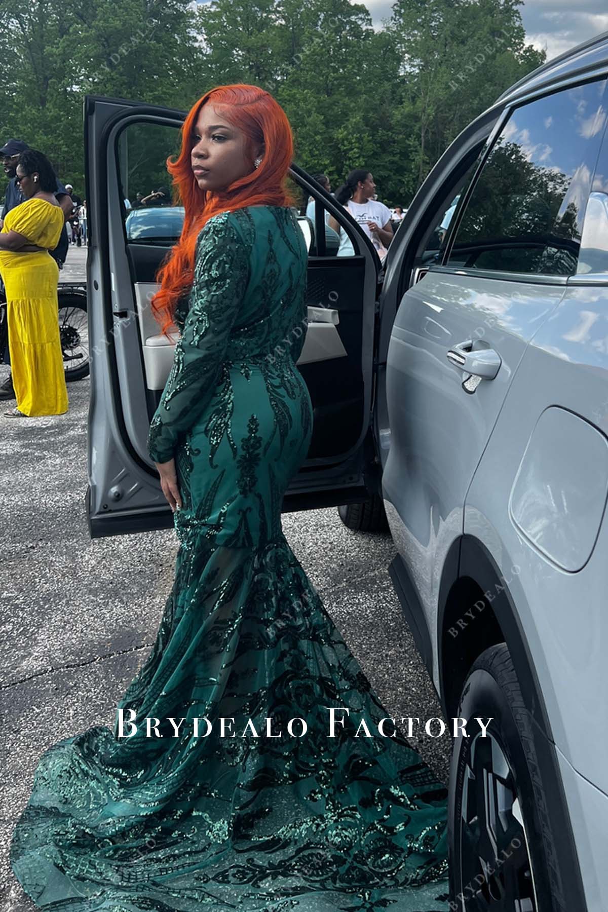 green long sleeve sequin mermaid prom dress