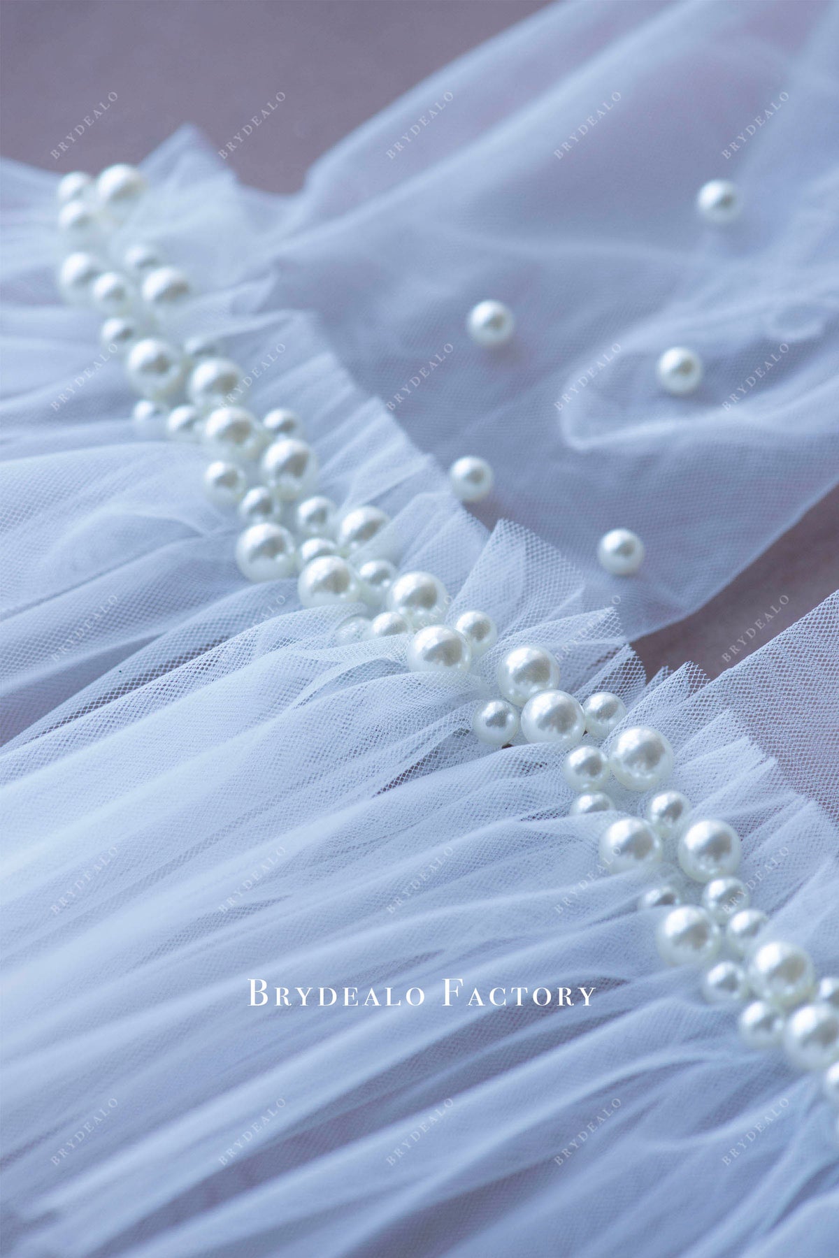 handmade pearl bridal gloves