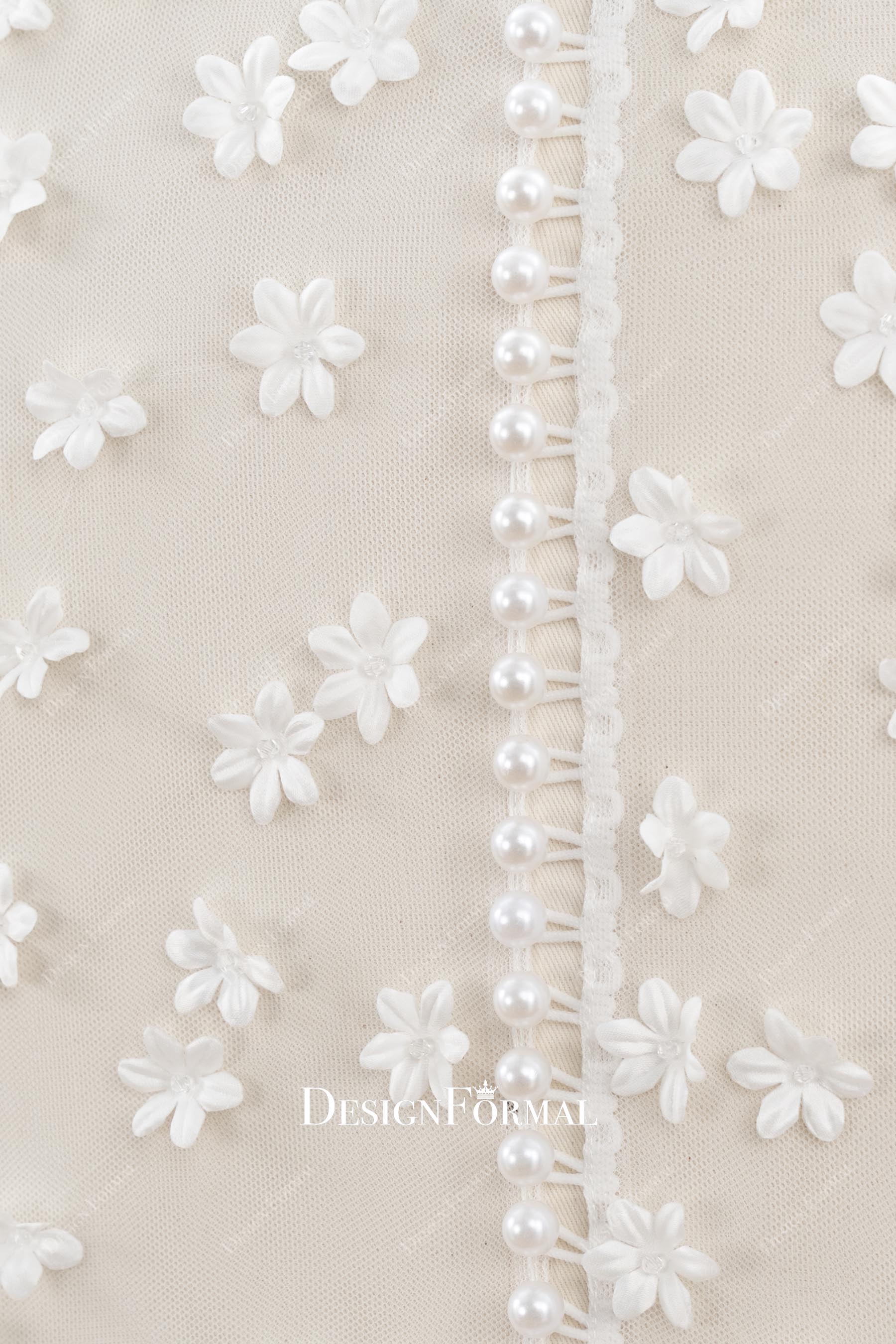 illusion lace buttoned bridal dress