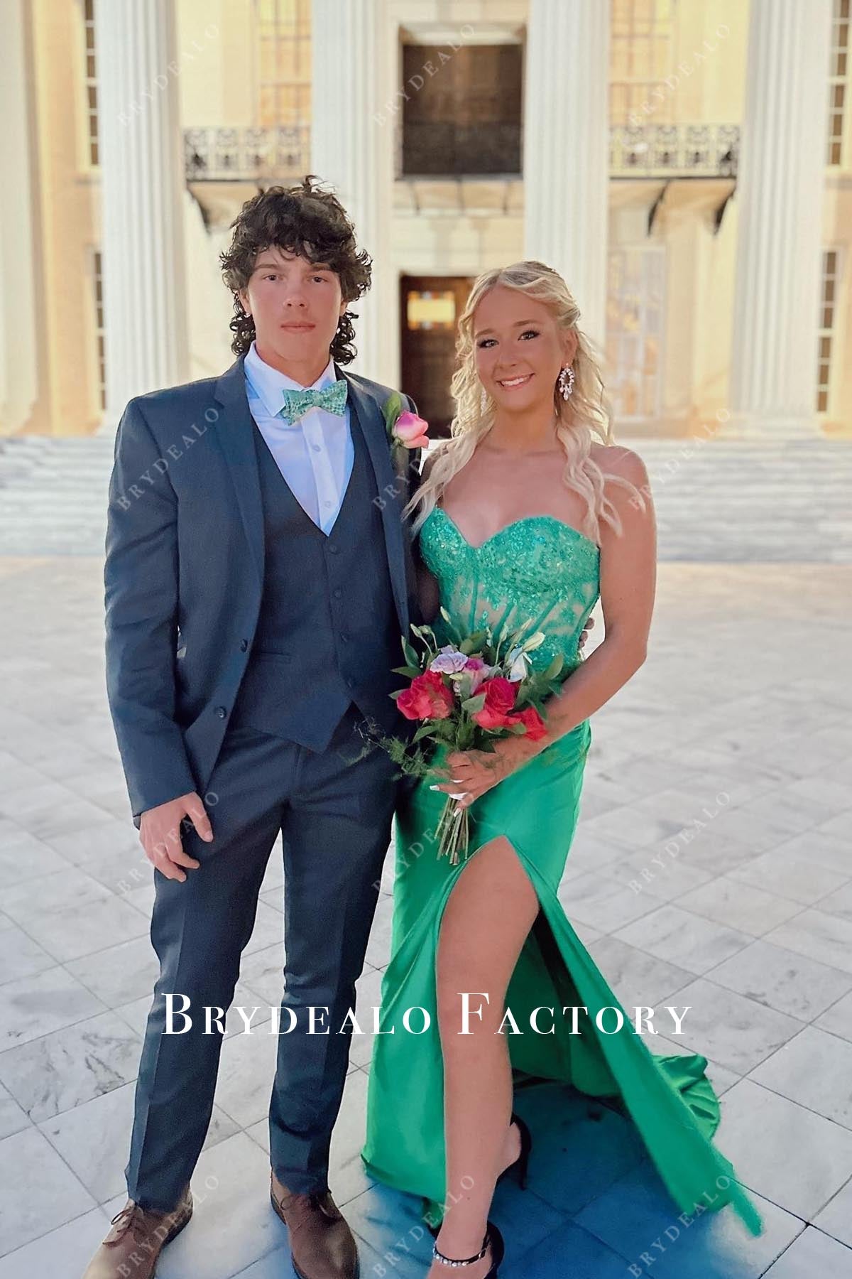 Jungle Green Lace Strapless Slit Mermaid Prom Dress