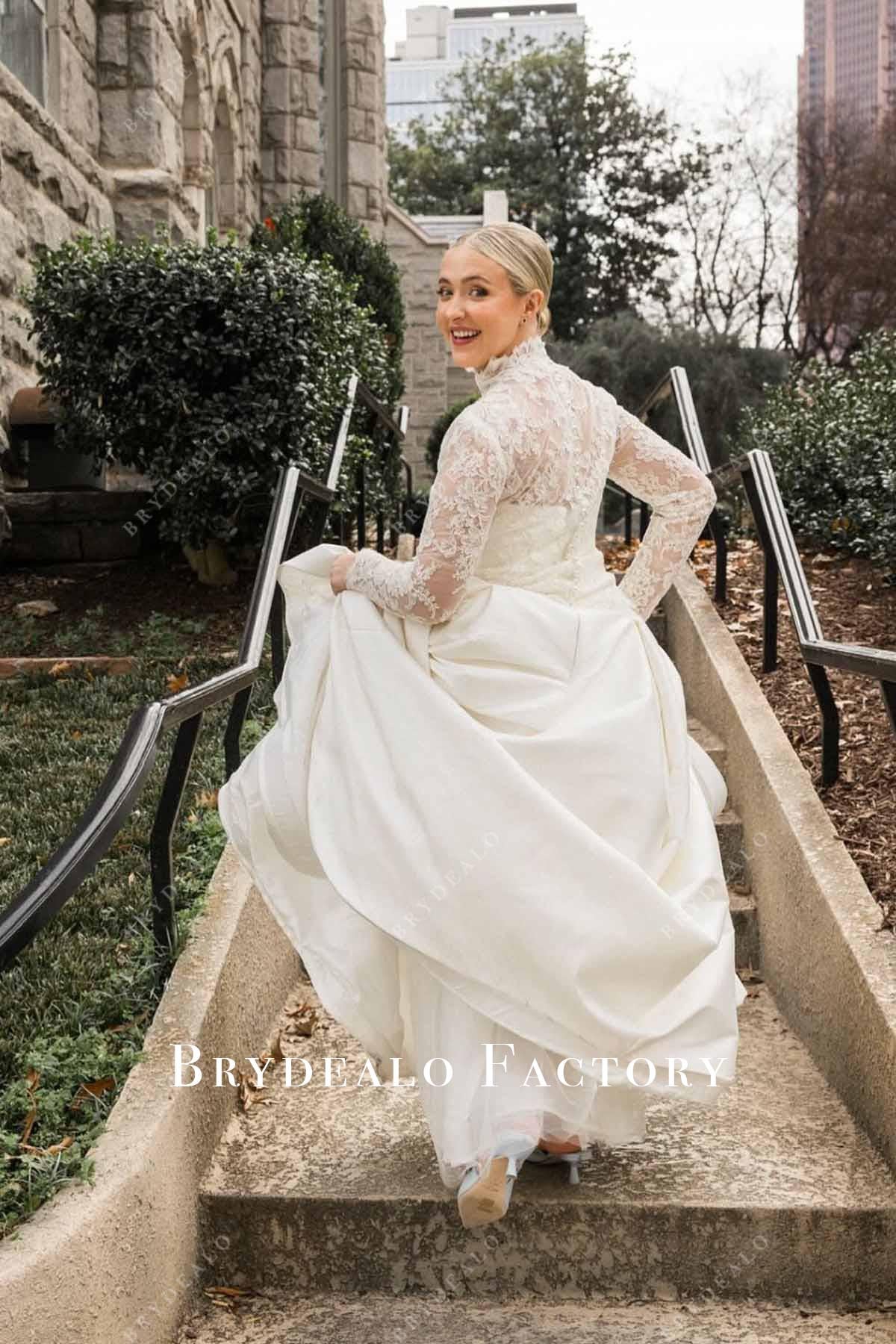 lace illusion back wedding dress
