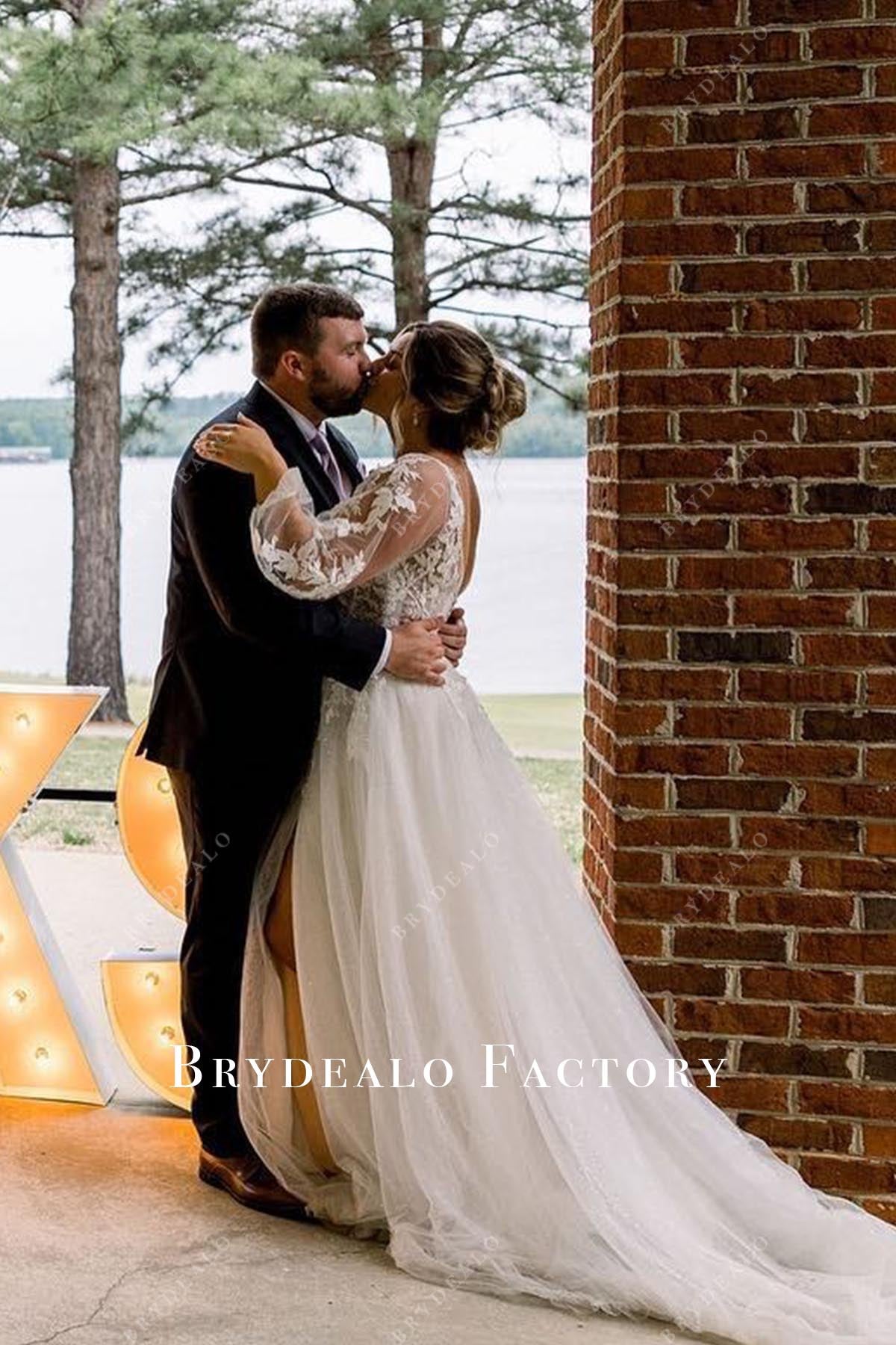 lace long sleeves wedding dress