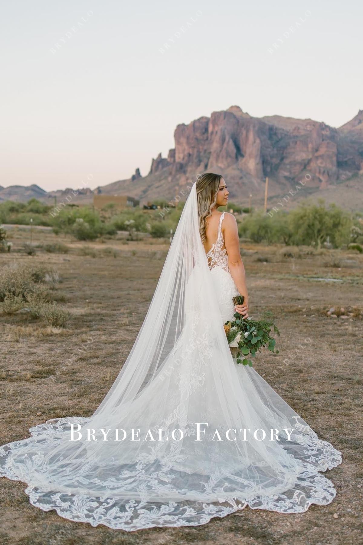 lace mermaid wedding dress