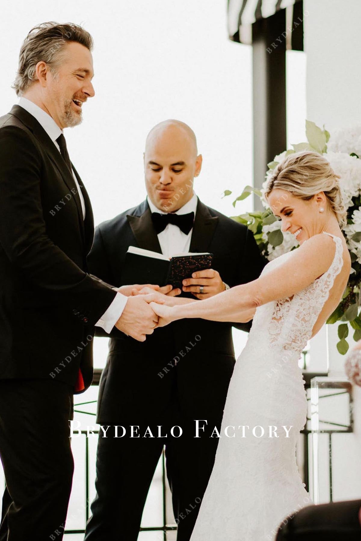 lace straps wedding dress