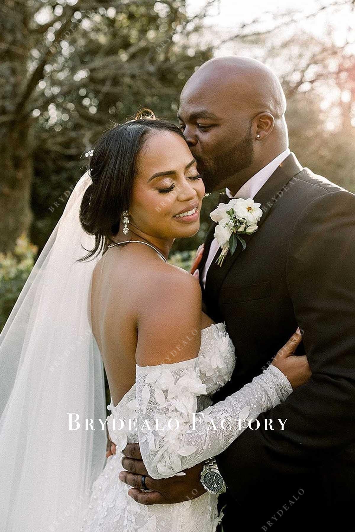 lace v back wedding dress