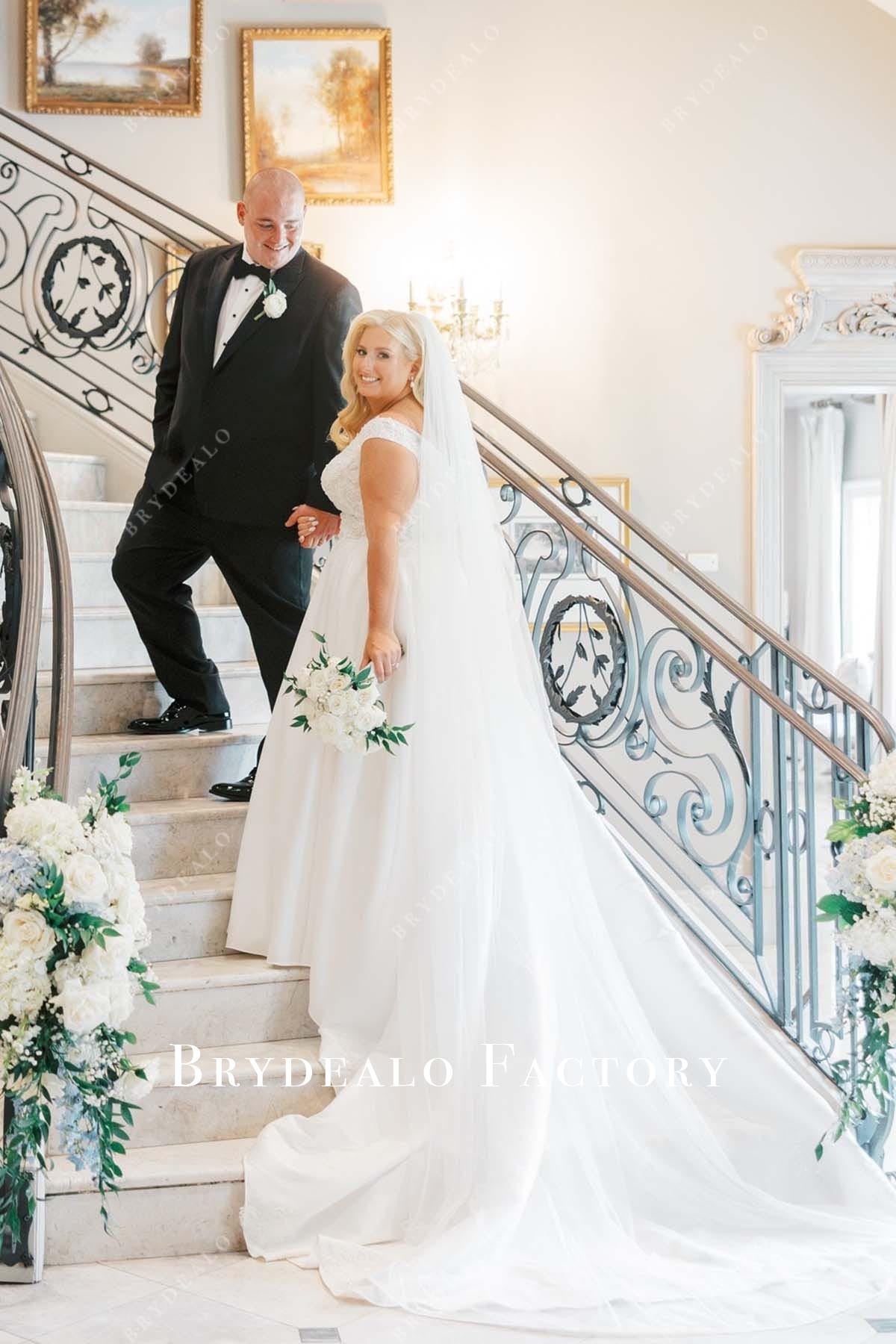 lace v back wedding dress