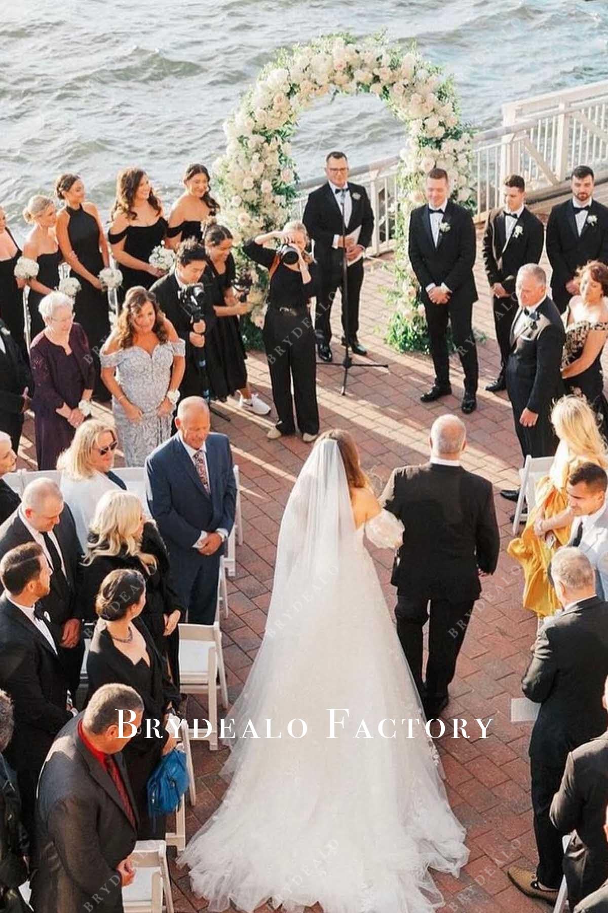 lace v back wedding dress