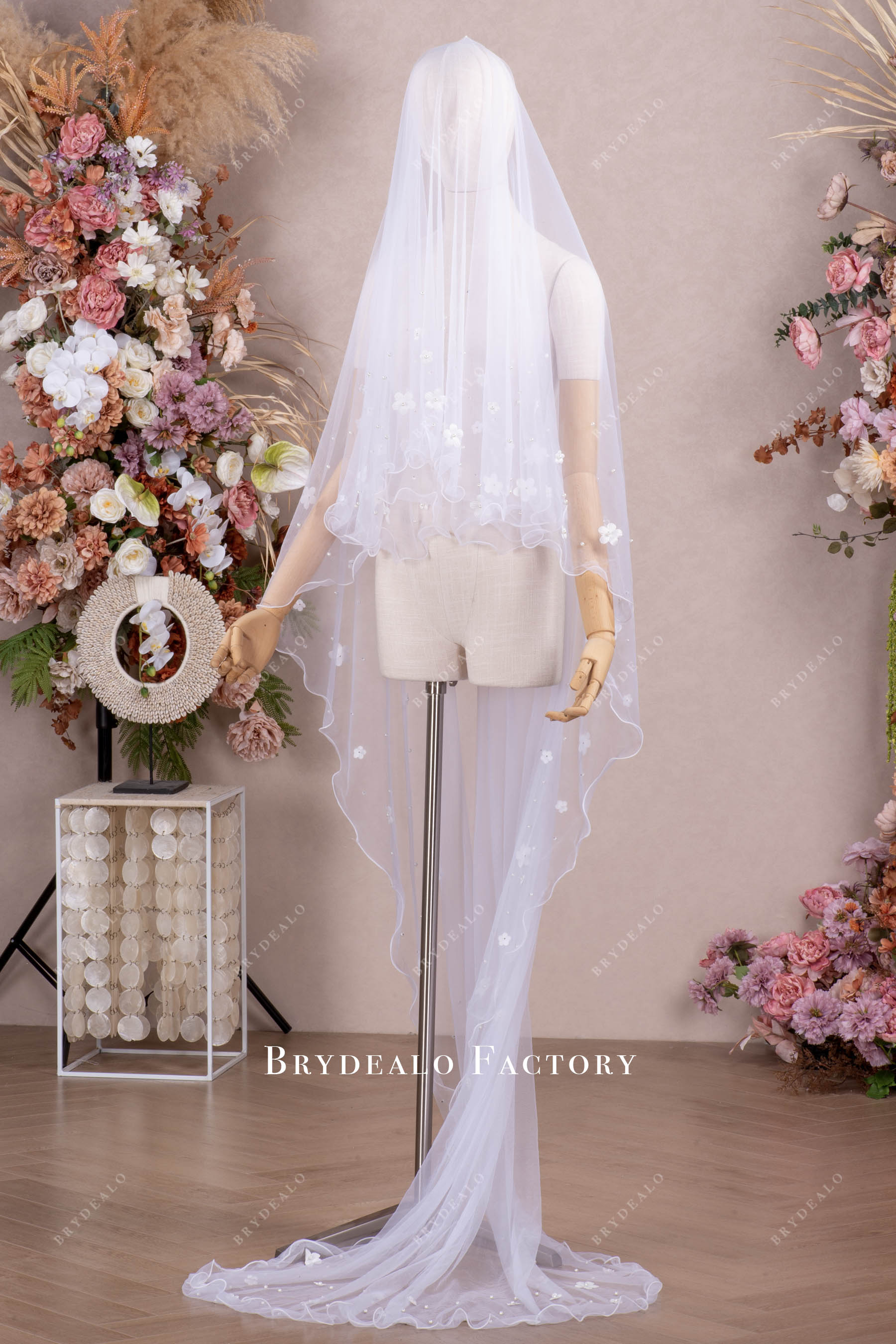 pencil edge wedding veil