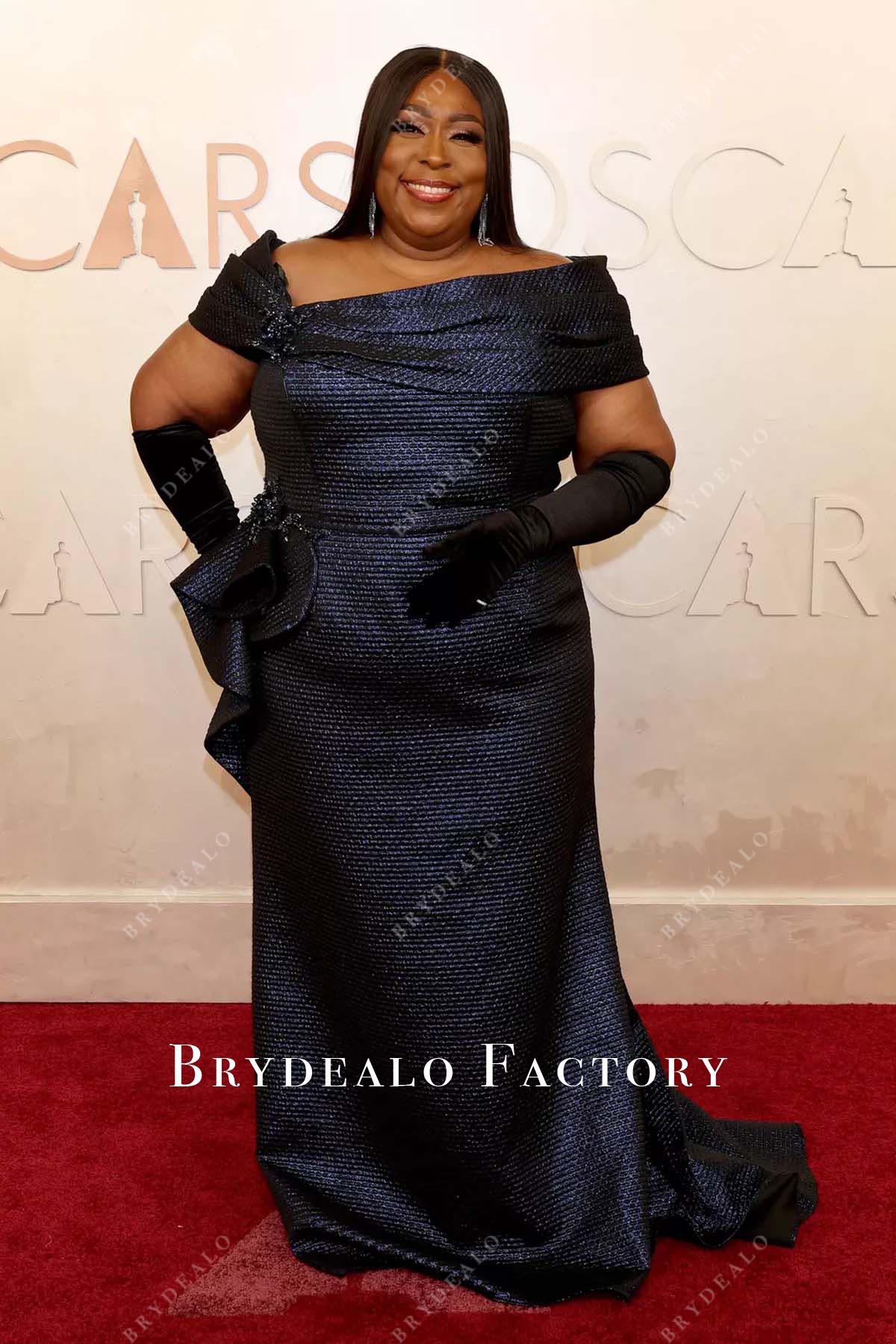 plus size Loni Love 2025 dark navy Oscars red carpet dress