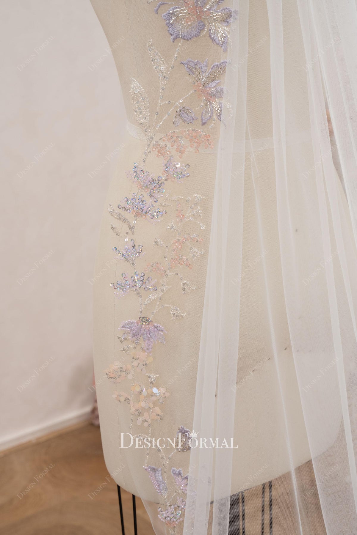 romantic lace single tier bridal veil