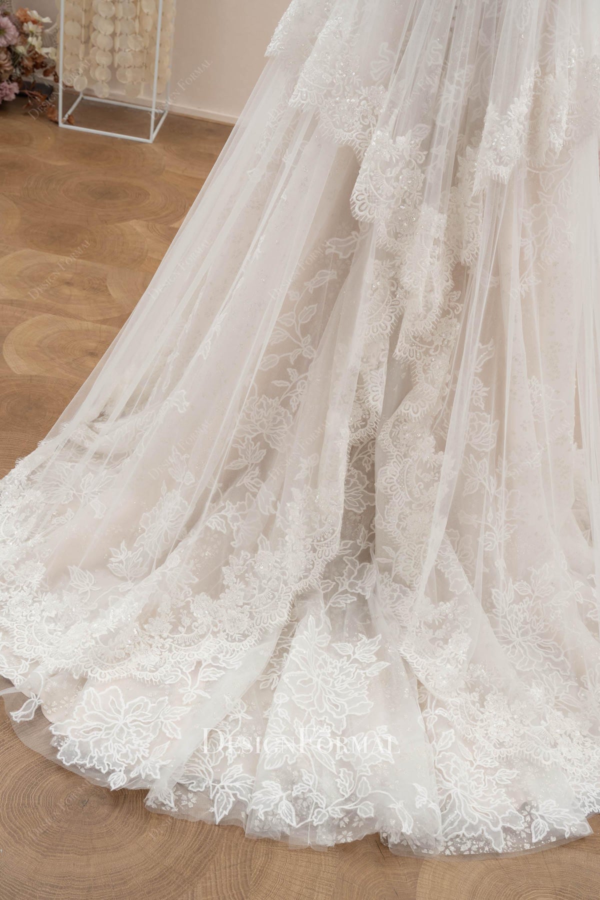 romantic scalloped lace wedding dress