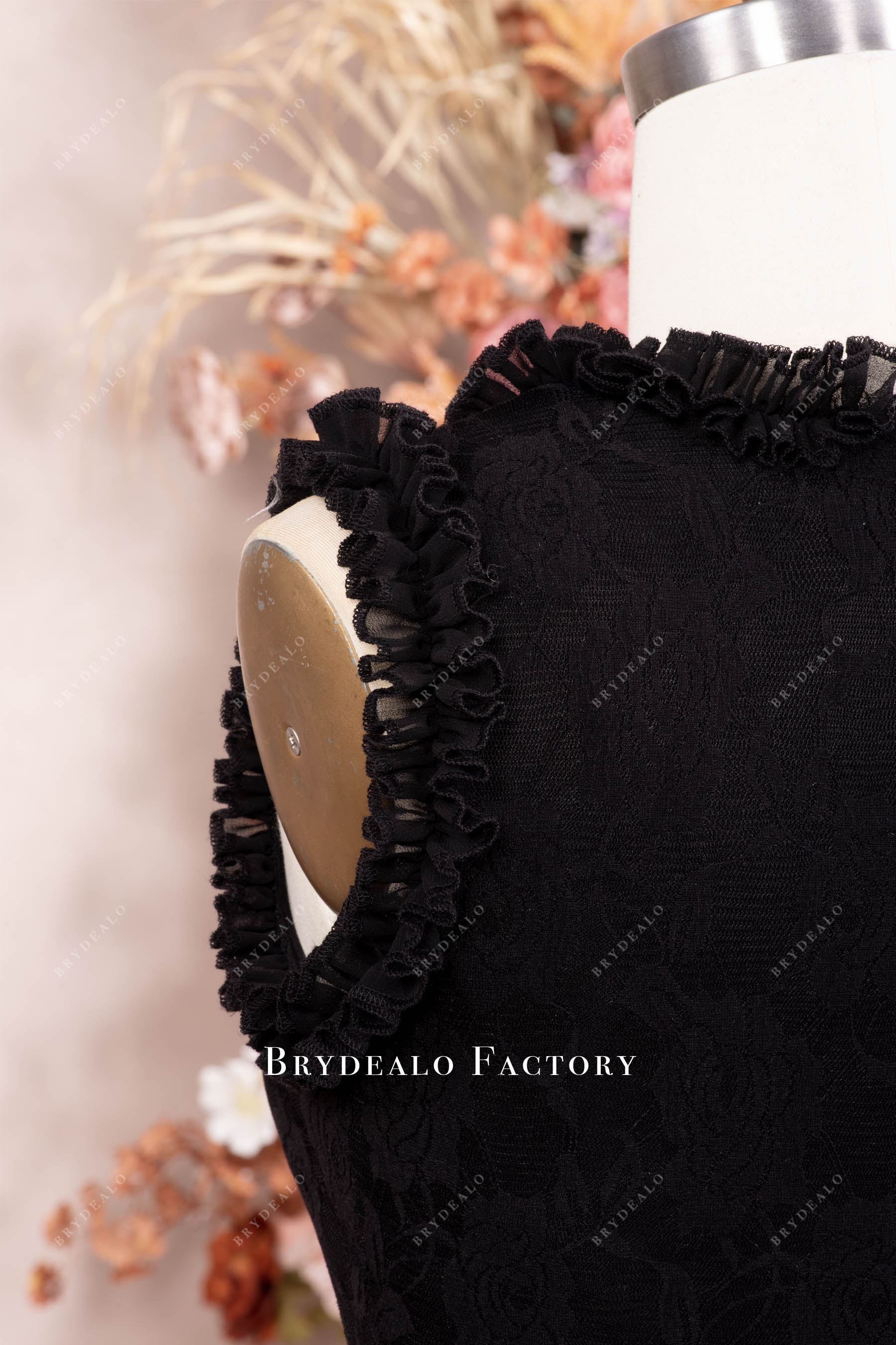 ruffled sleeveless lace formal gown