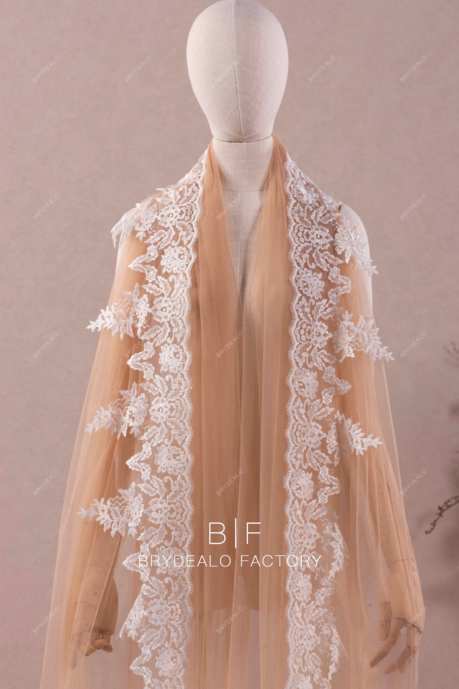 scalloped flower lace trim