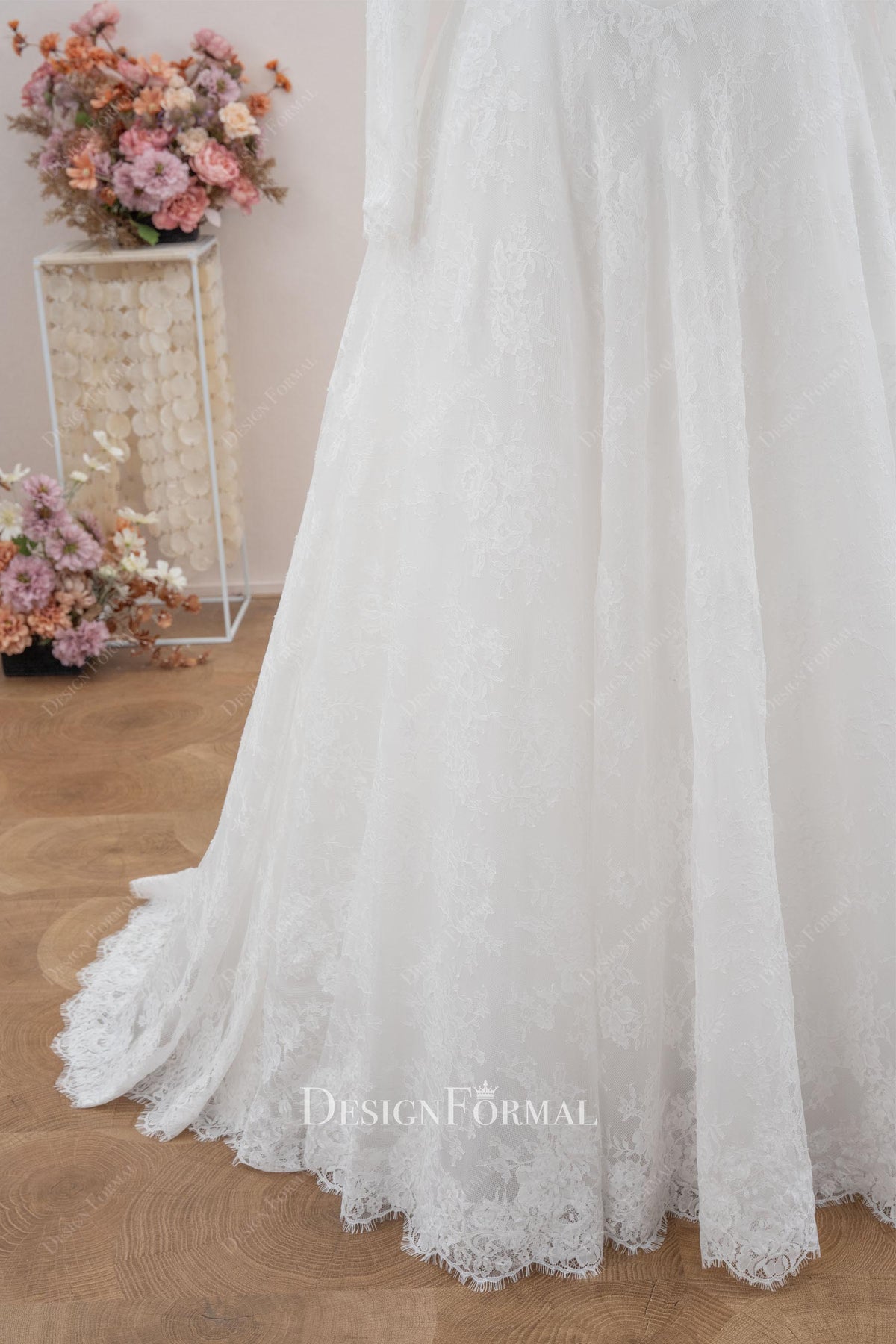 scalloped lace hem bridal dress