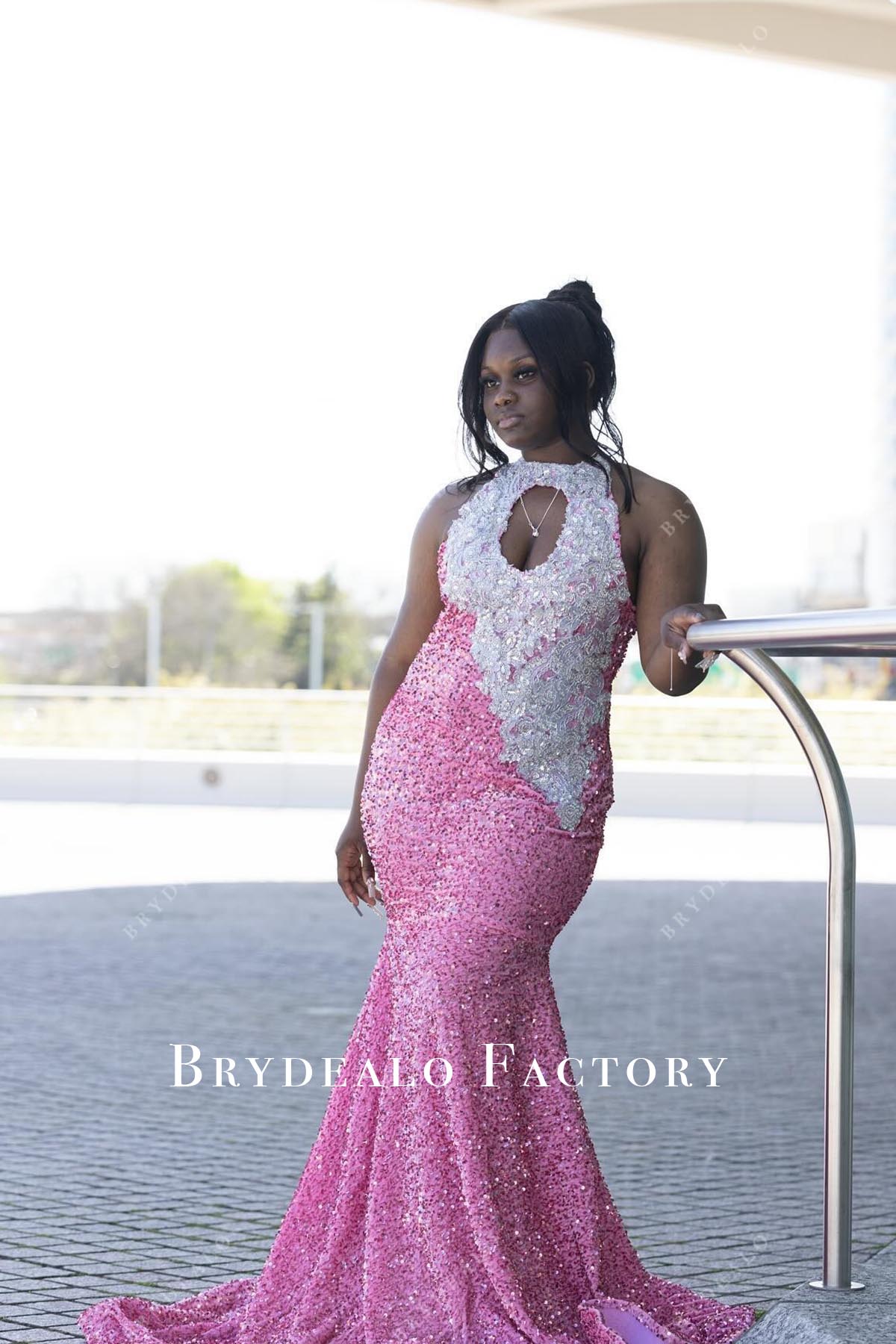 sequined lace appliques keyhole prom dress