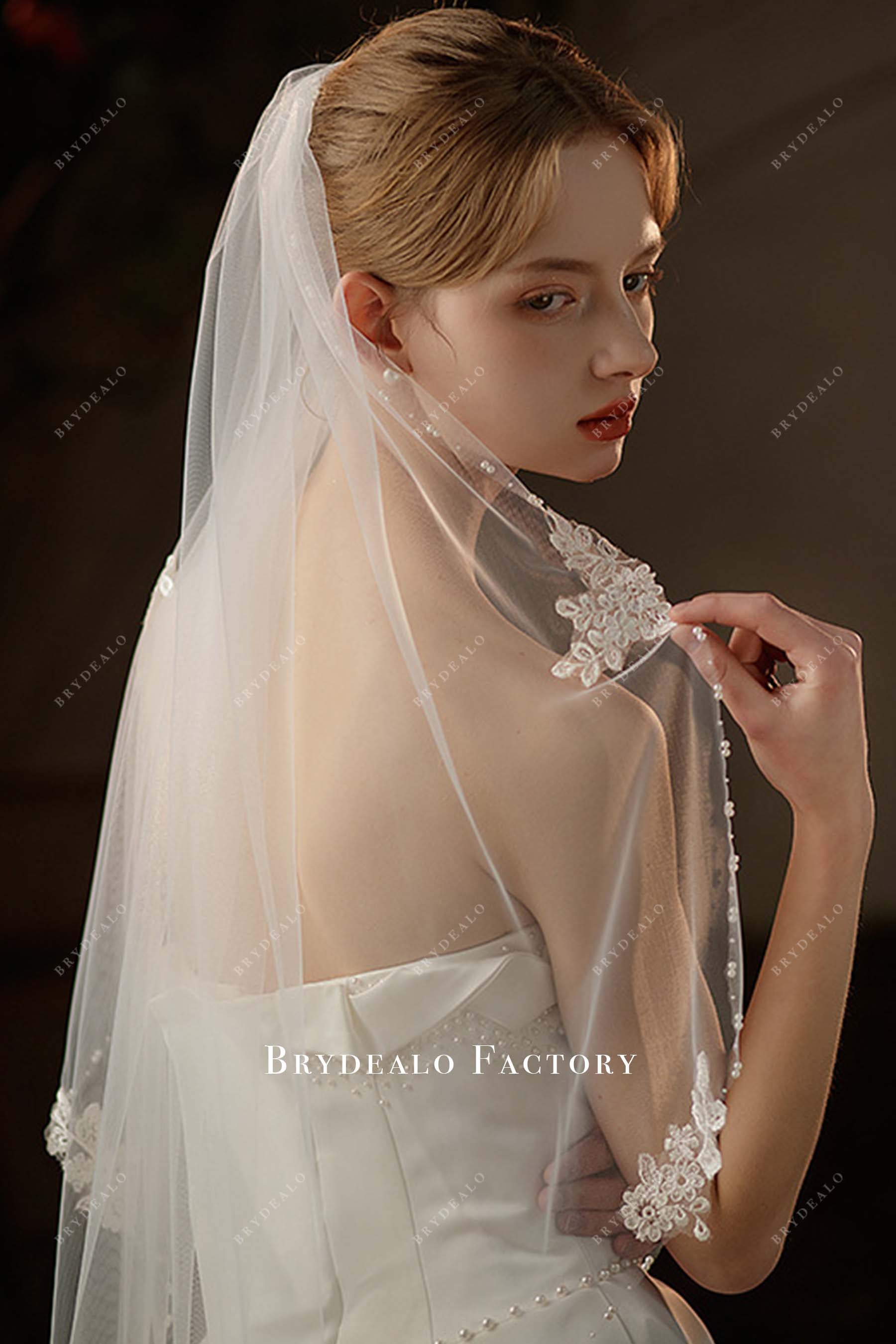 single tier tulle bridal veil