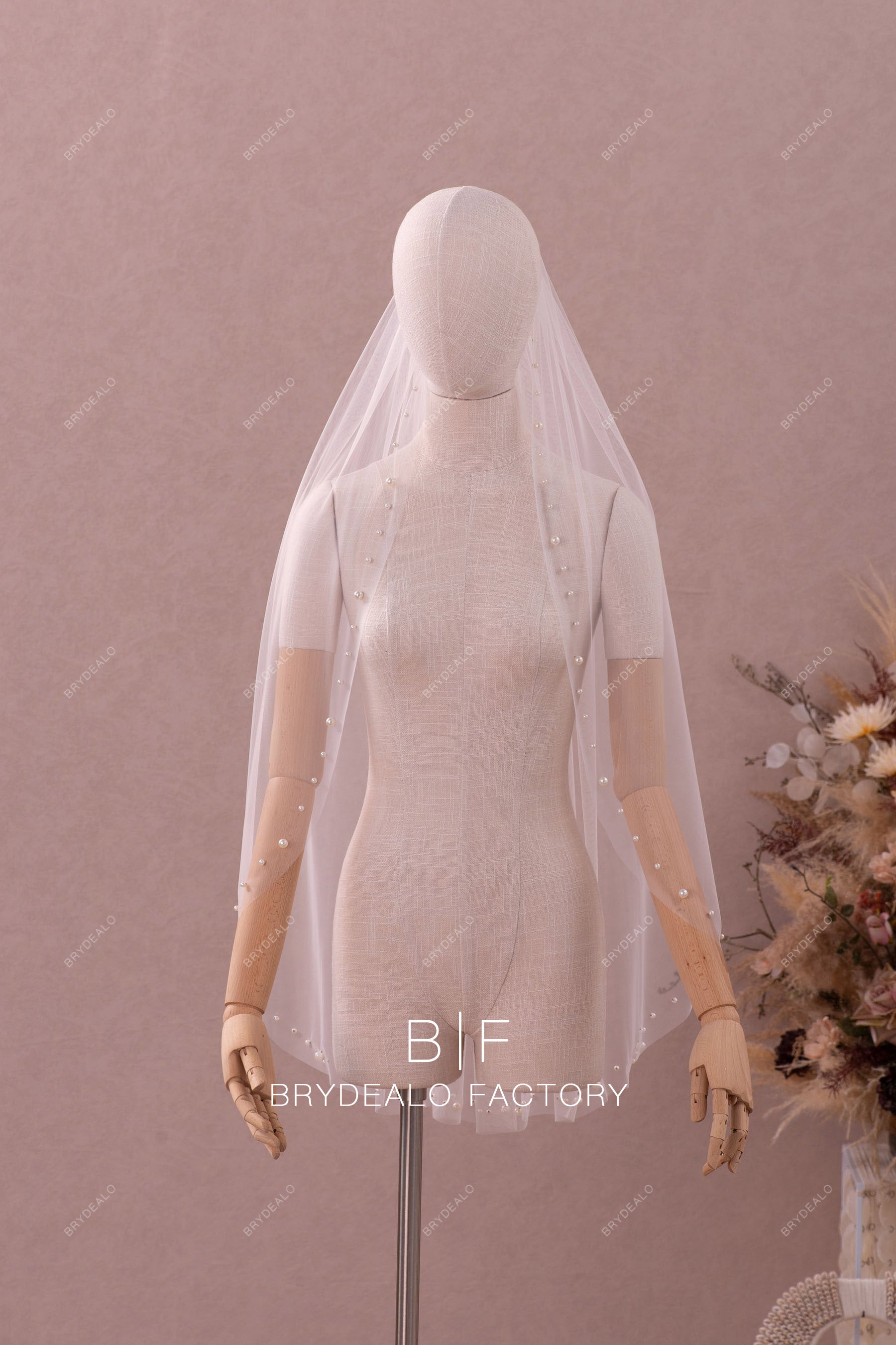 single tier tulle pearl veil