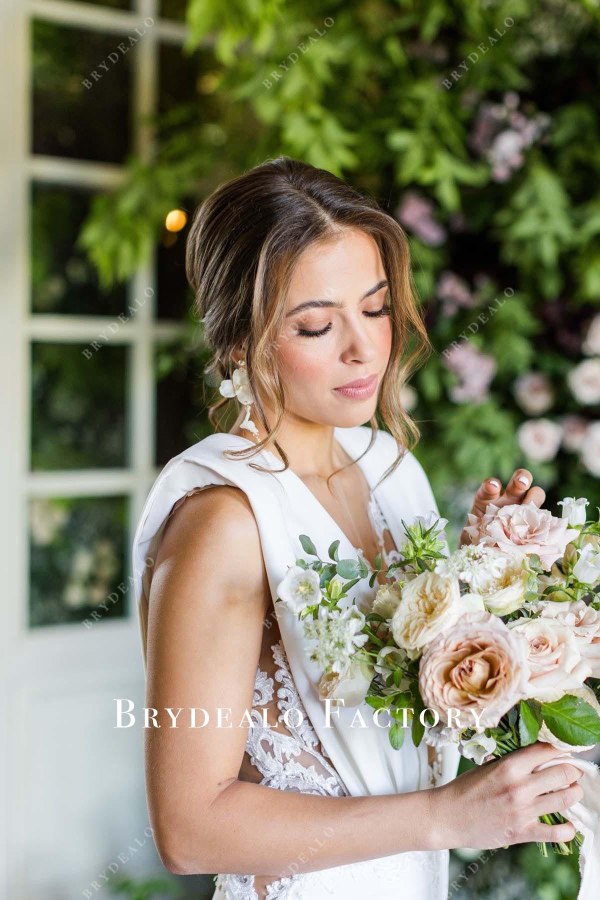 sleeveless mermaid wedding dress