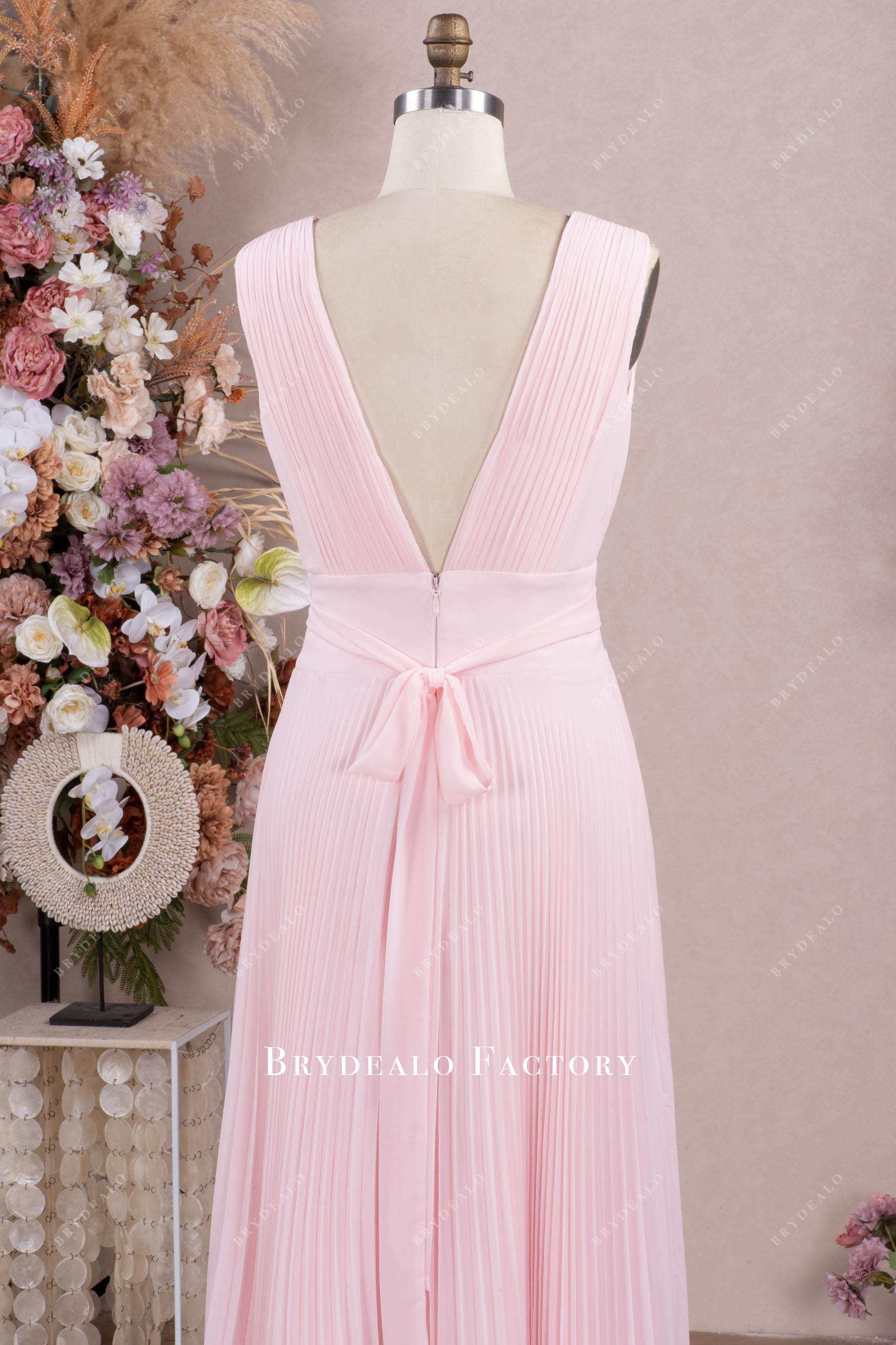 sleeveless pleated chiffon formal dress
