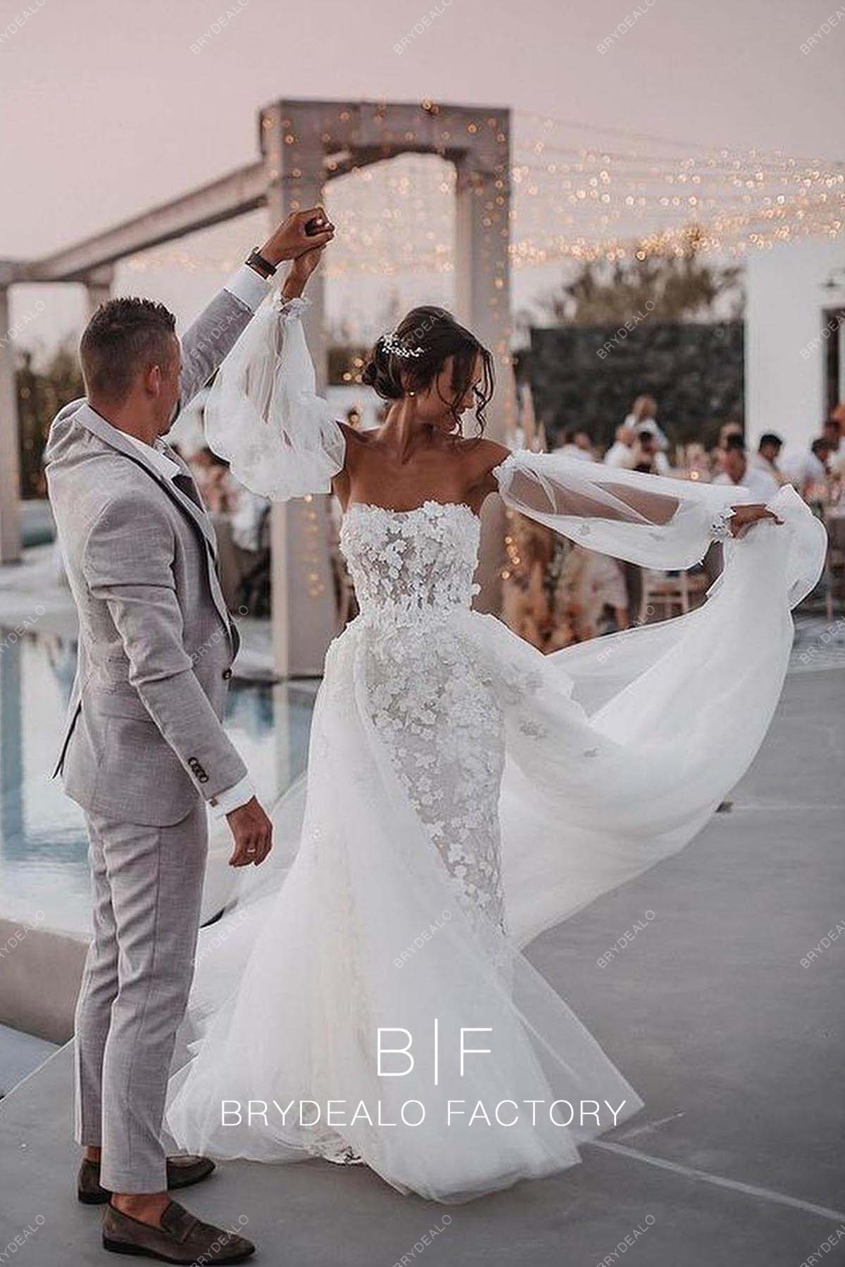 Romantic Lace Off the Shoulder Modern Wedding Dress with Overskirt Romantic Lace Off the Shoulder Modern Wedding Dress with Overskirt