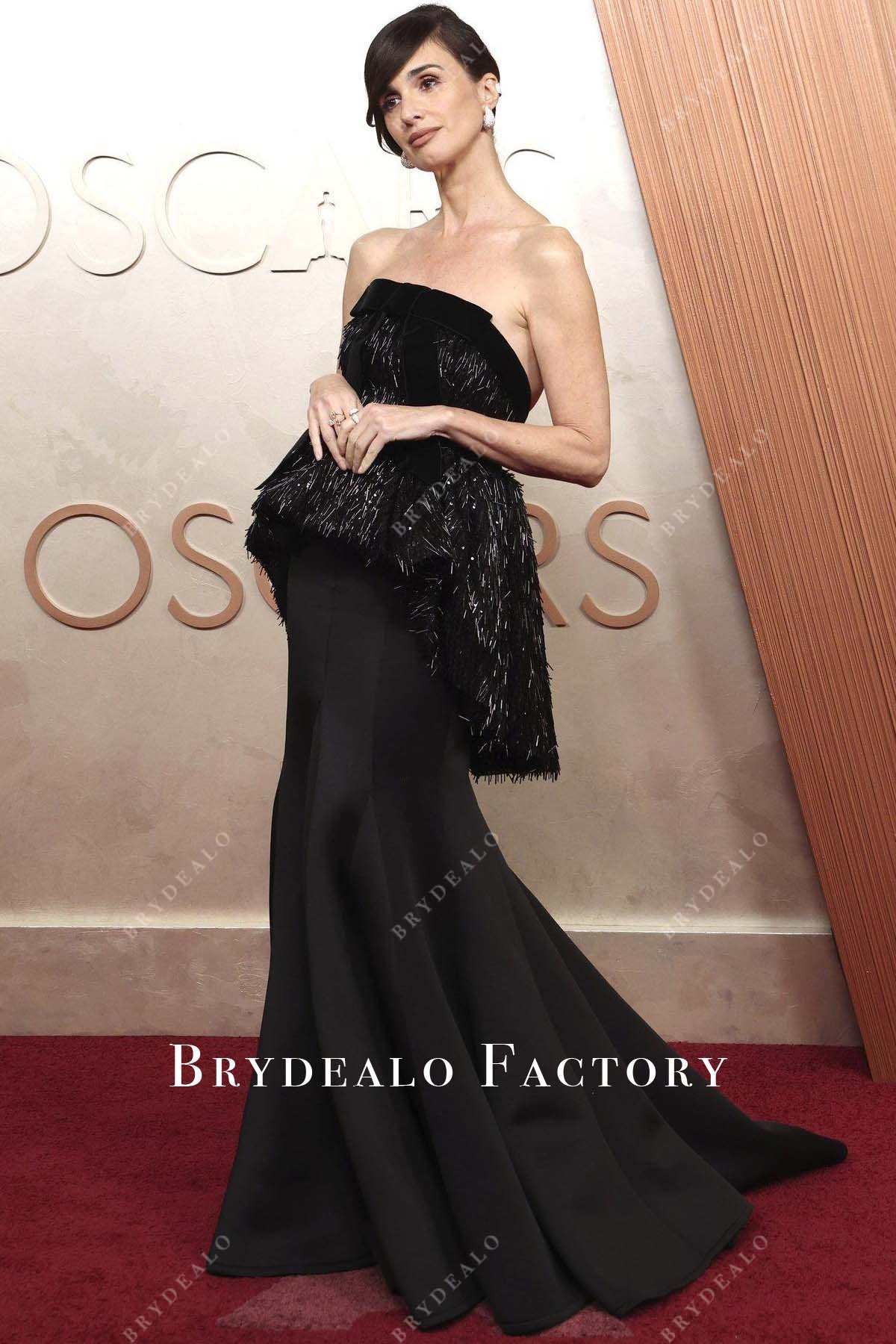strapless Paz Vega 2025 Oscars red carpet prom dress