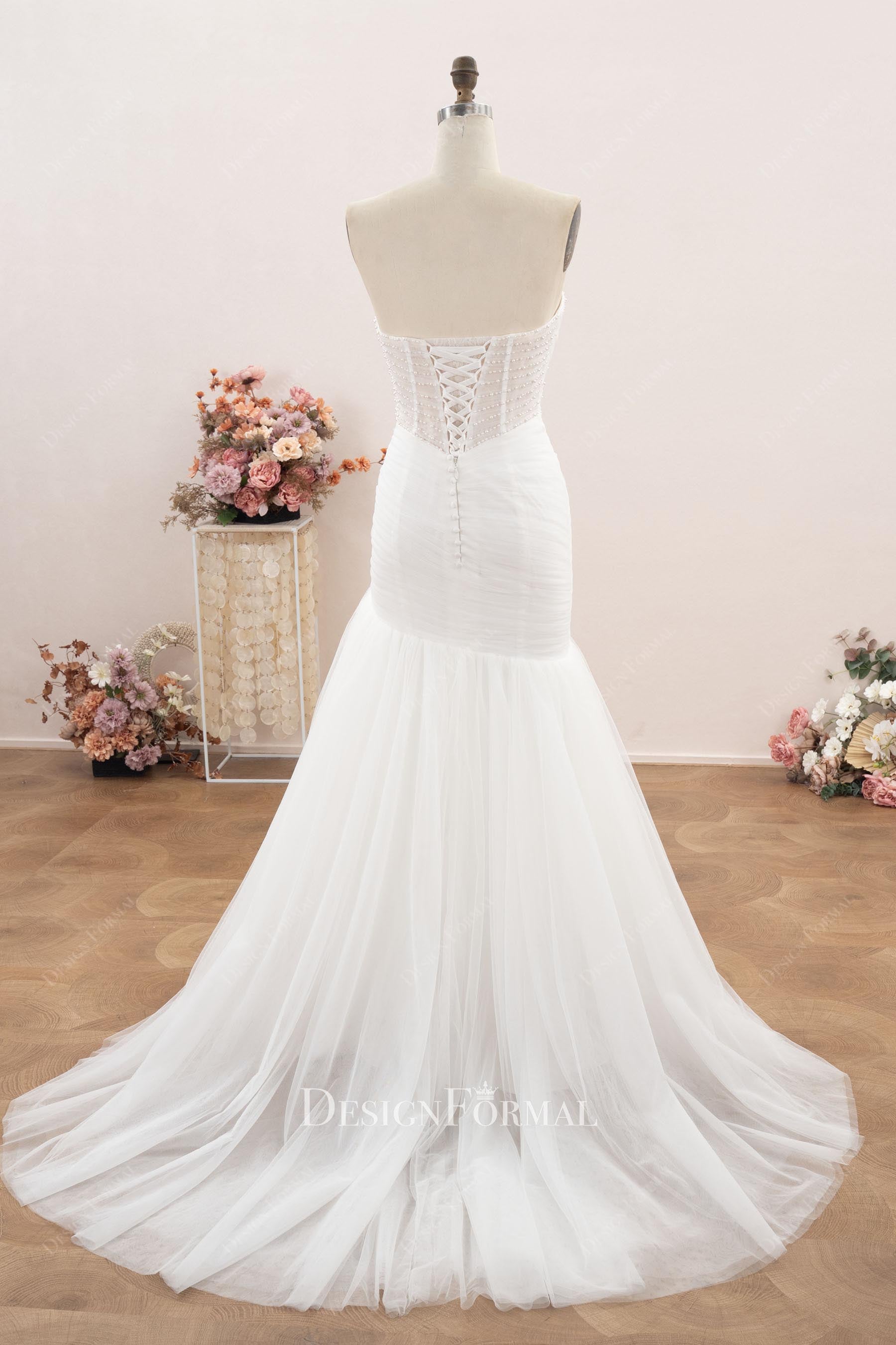 strapless trumpet court train wedding dress
