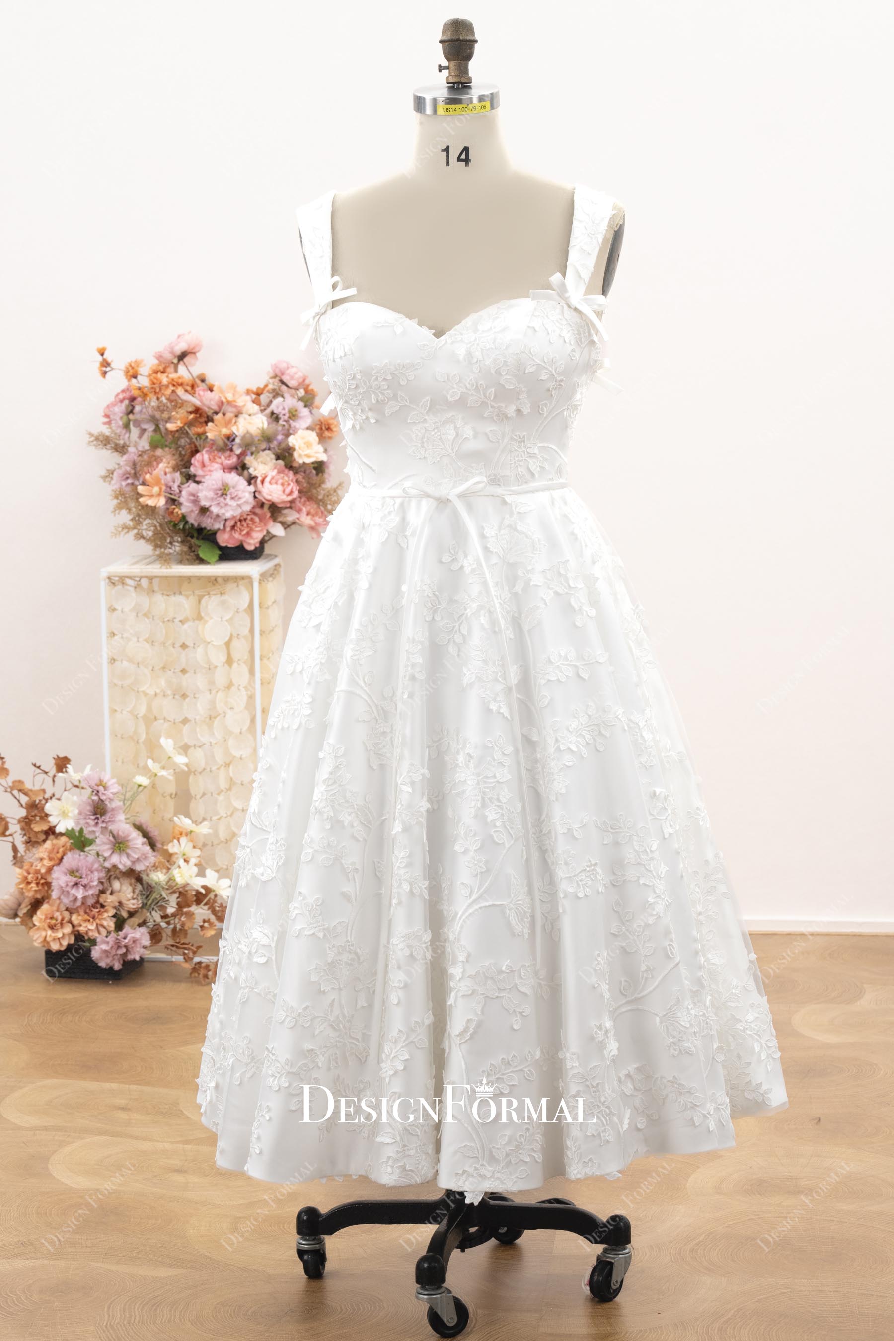 pretty sweetheart neck A-line midi wedding dress