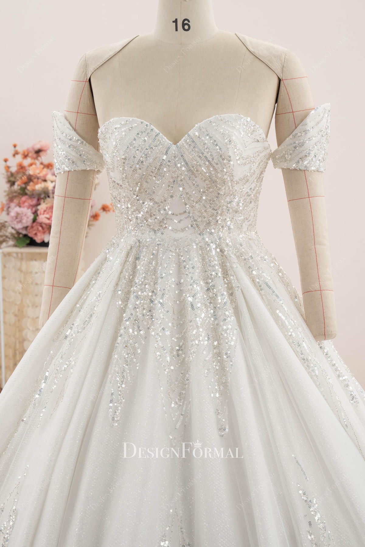 sweetheart neck glitter wedding dress