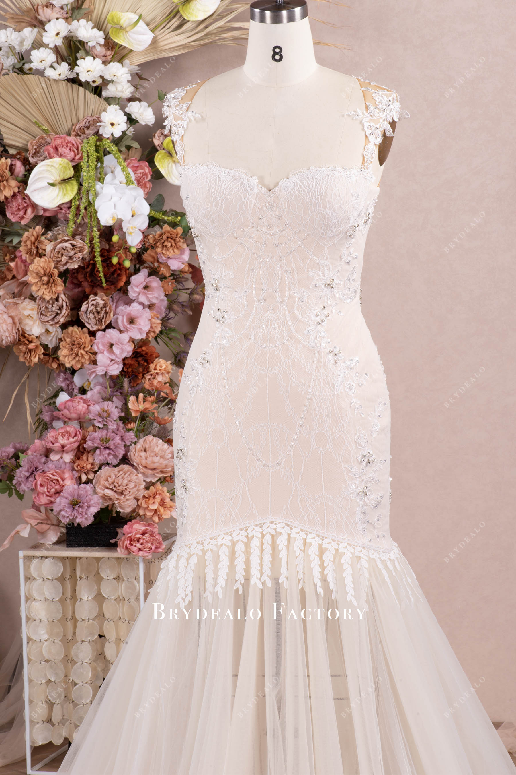 sweetheart neck wedding dress