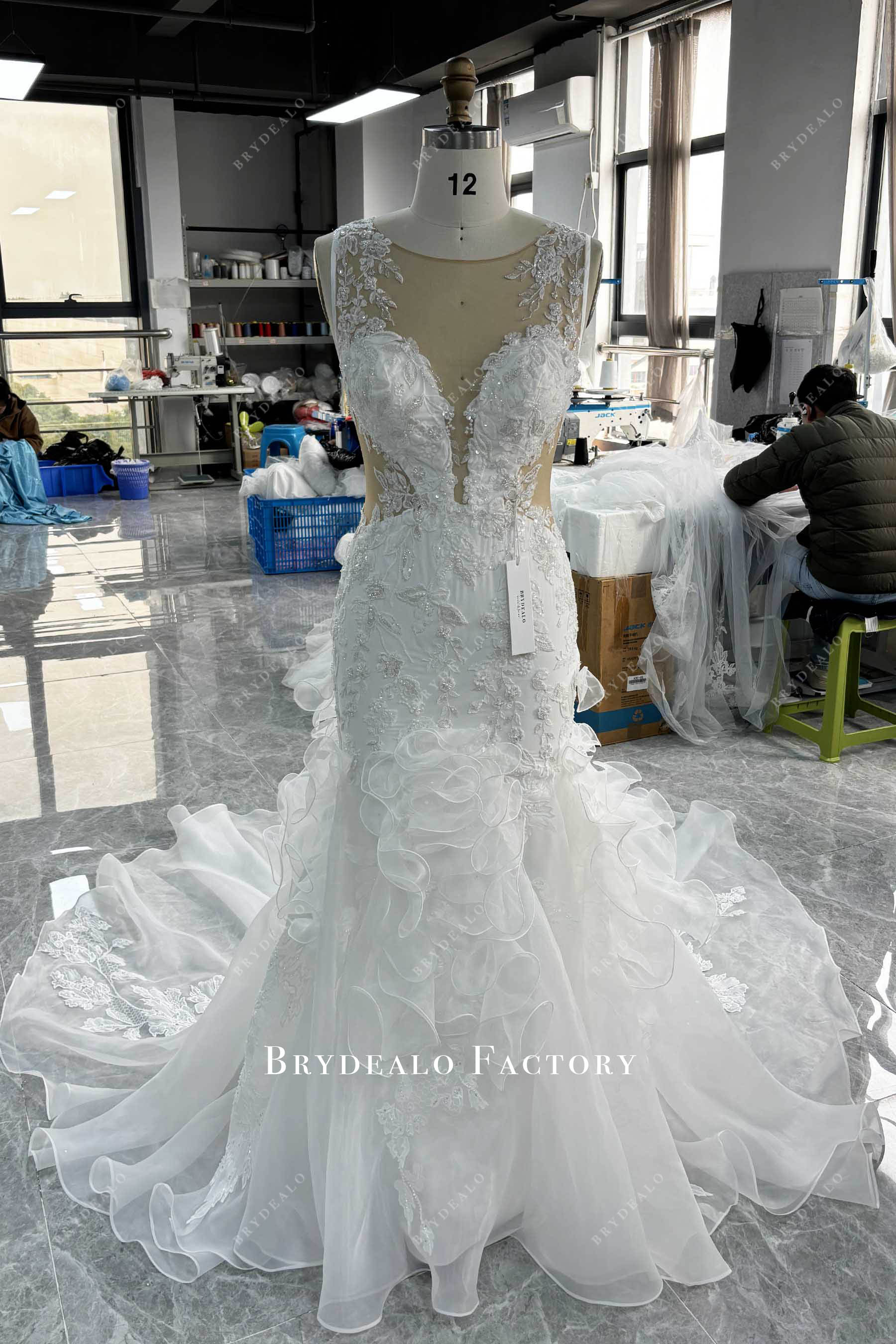 Sleeveless Lace Ruffle Organza Trumpet Spring Fall Wedding Gown