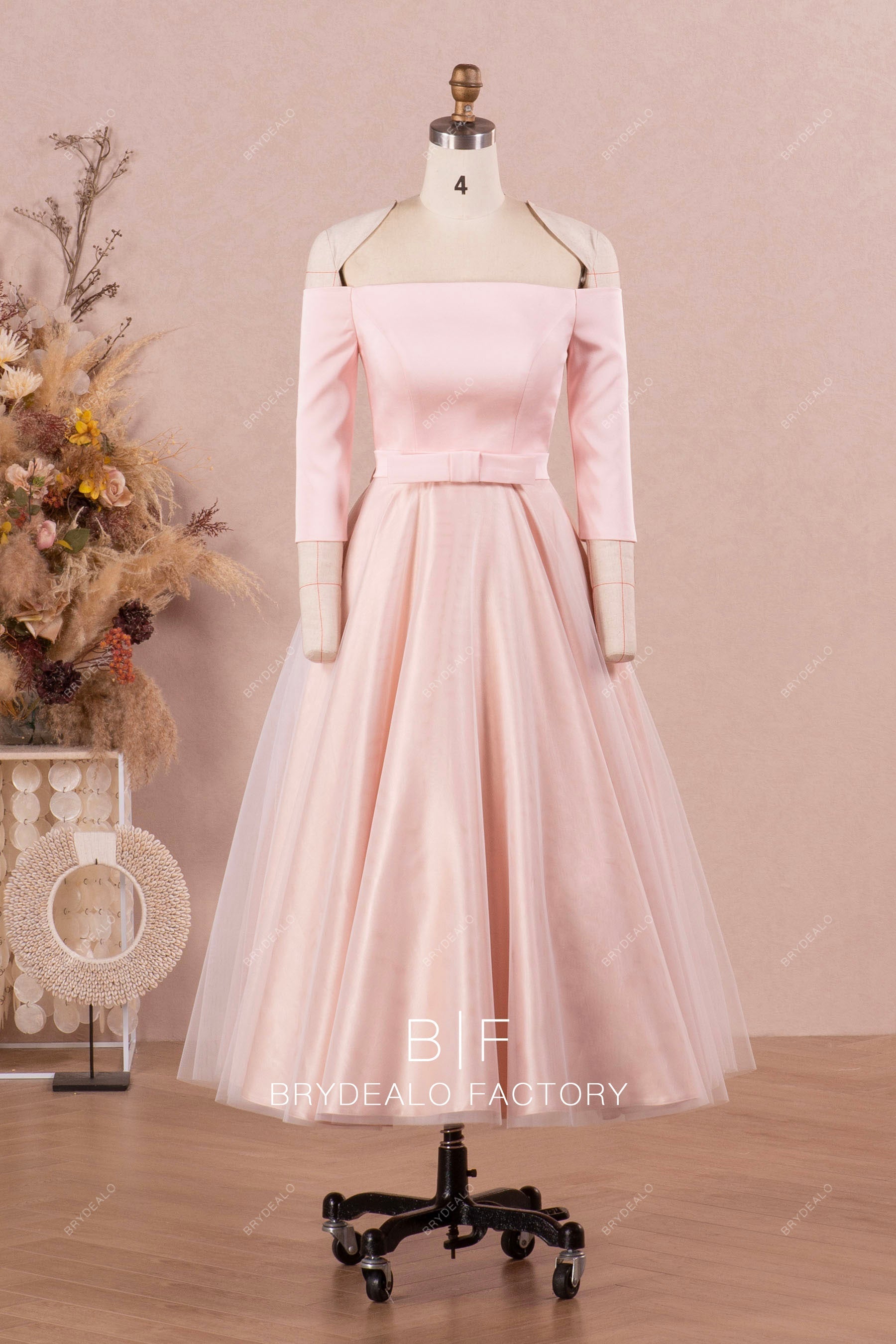 Blush Tea Length Classic A-line 3/4 Sleeves Wedding Dress