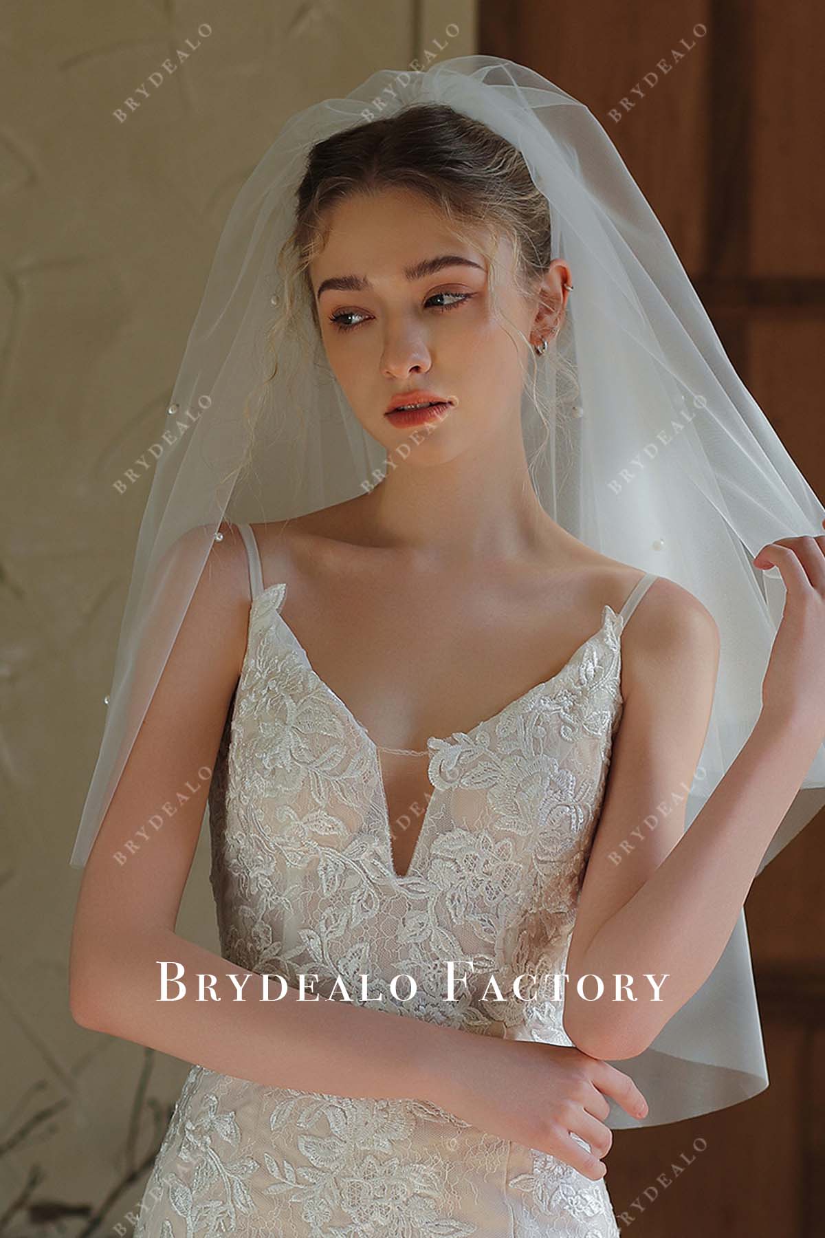 white tulle wedding veil