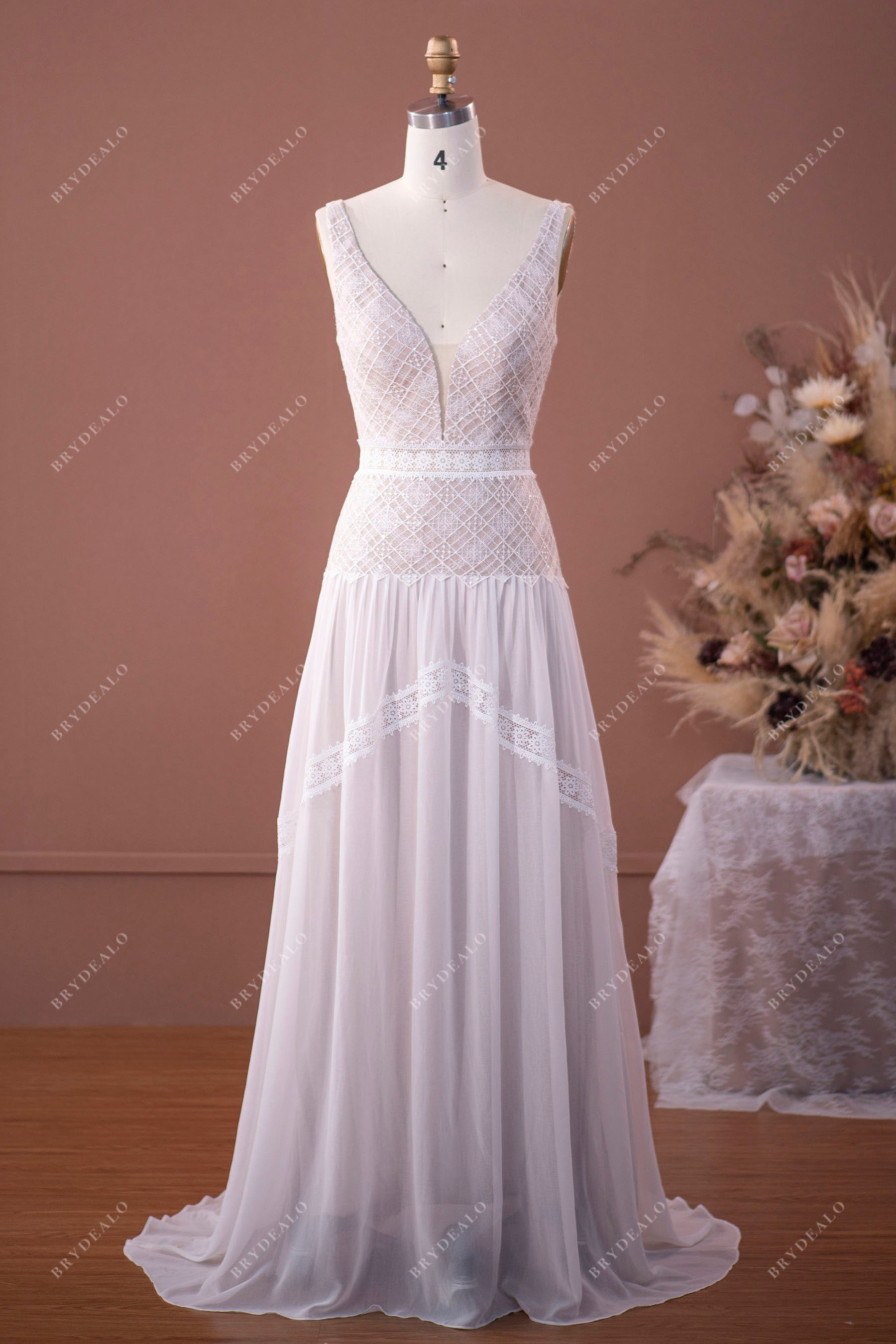 sleeveless boho A-line chiffon wedding wear