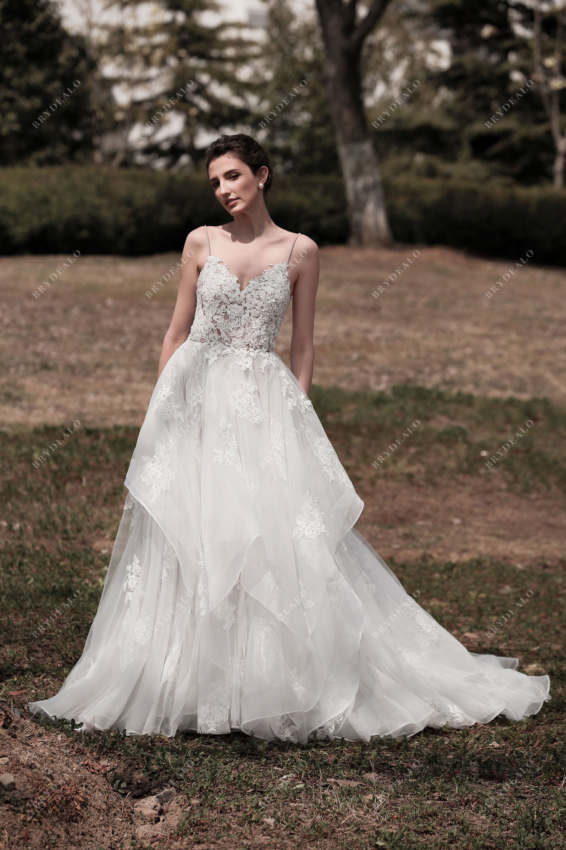 spaghetti straps lace princess wedding ball gown