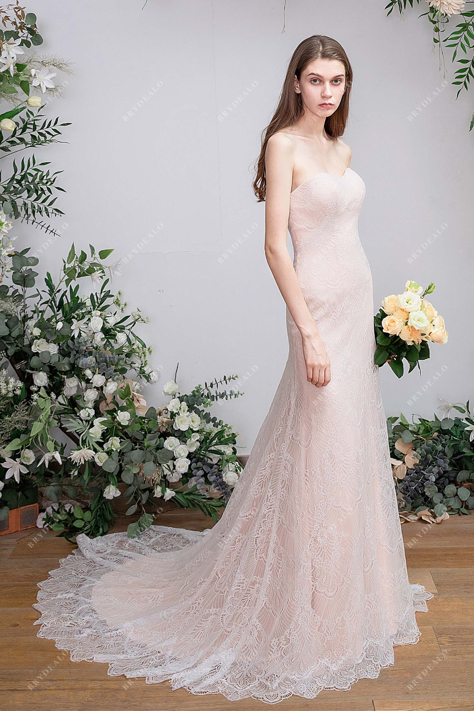 Sweetheart Neck Strapless Mermaid Lace Lightweight Bridal Dress