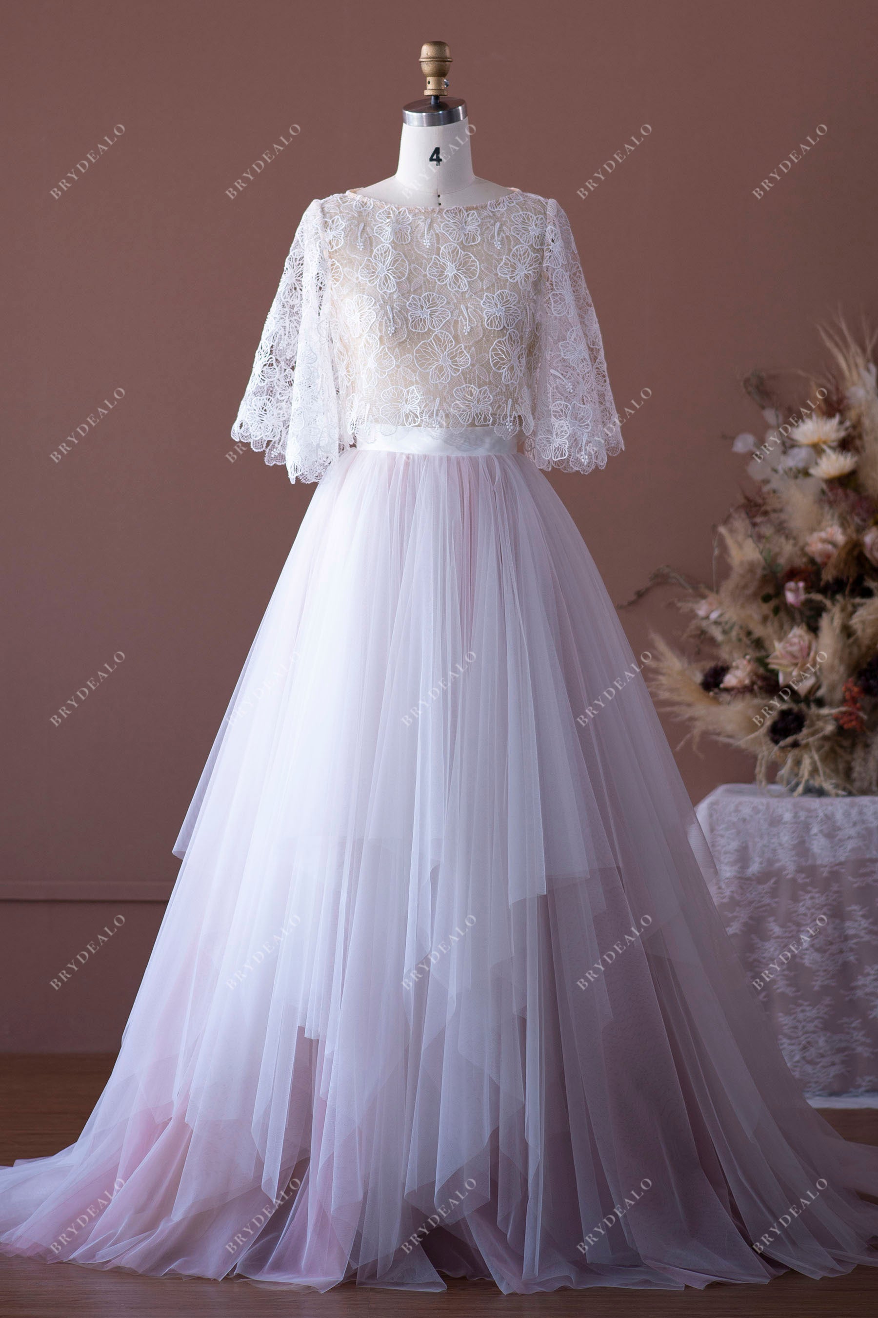 chinese dress ladies Boho Style Lace Sleeved Two Piece Wedding Dresses Beach Bridal Gowns main image 0