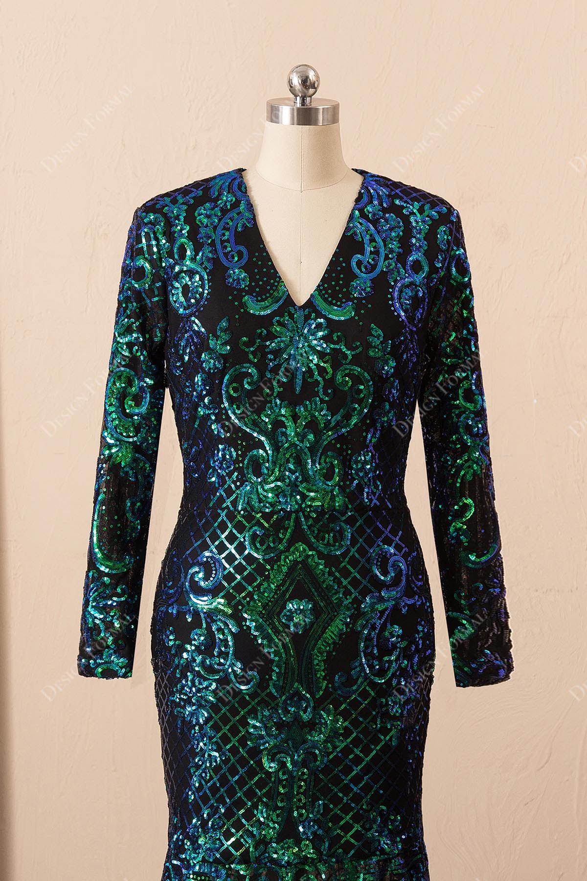 V-neck long sleeves prom dress