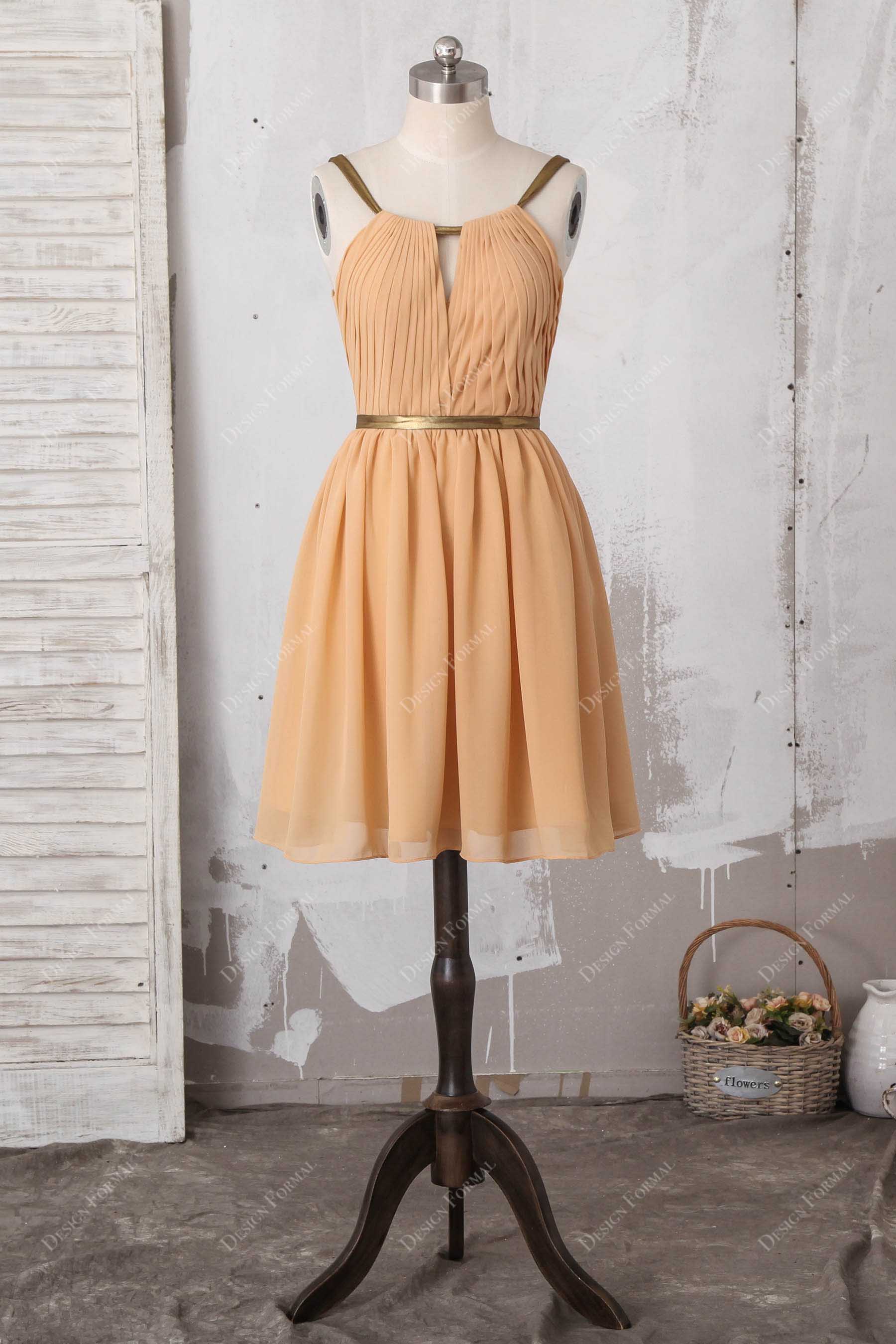 Apricot Keyhole Chiffon Halter Neck Short Bridesmaid Homecoming Dress Apricot Keyhole Chiffon Halter Neck Short Bridesmaid Homecoming Dress