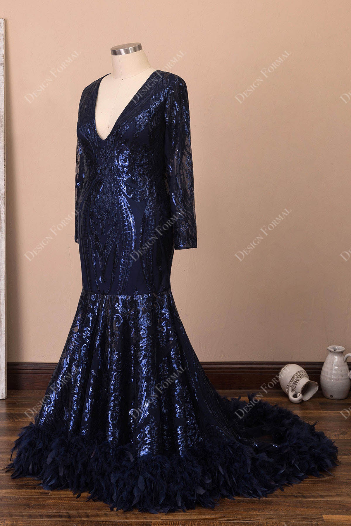 V-neck long sleeved mermaid navy prom dress