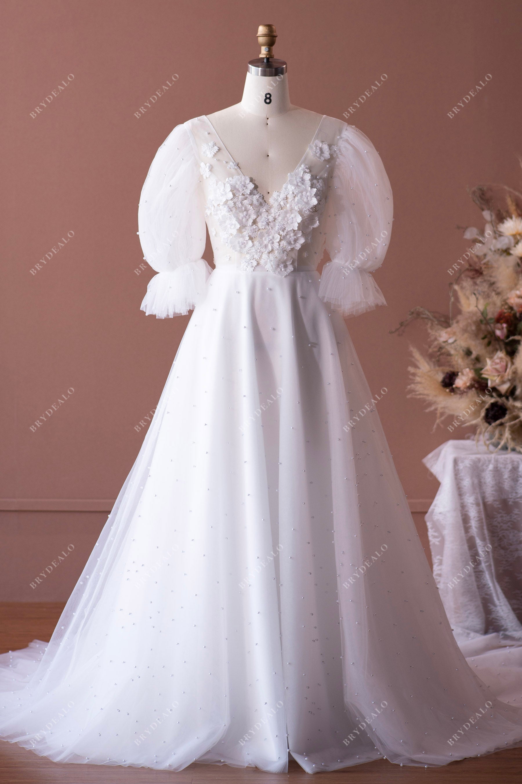 Princess Bubble Sleeve Handmade Flower Pearl Tulle A-line Bridal Dress Princess Bubble Sleeve Handmade Flower Pearl Tulle A-line Bridal Dress